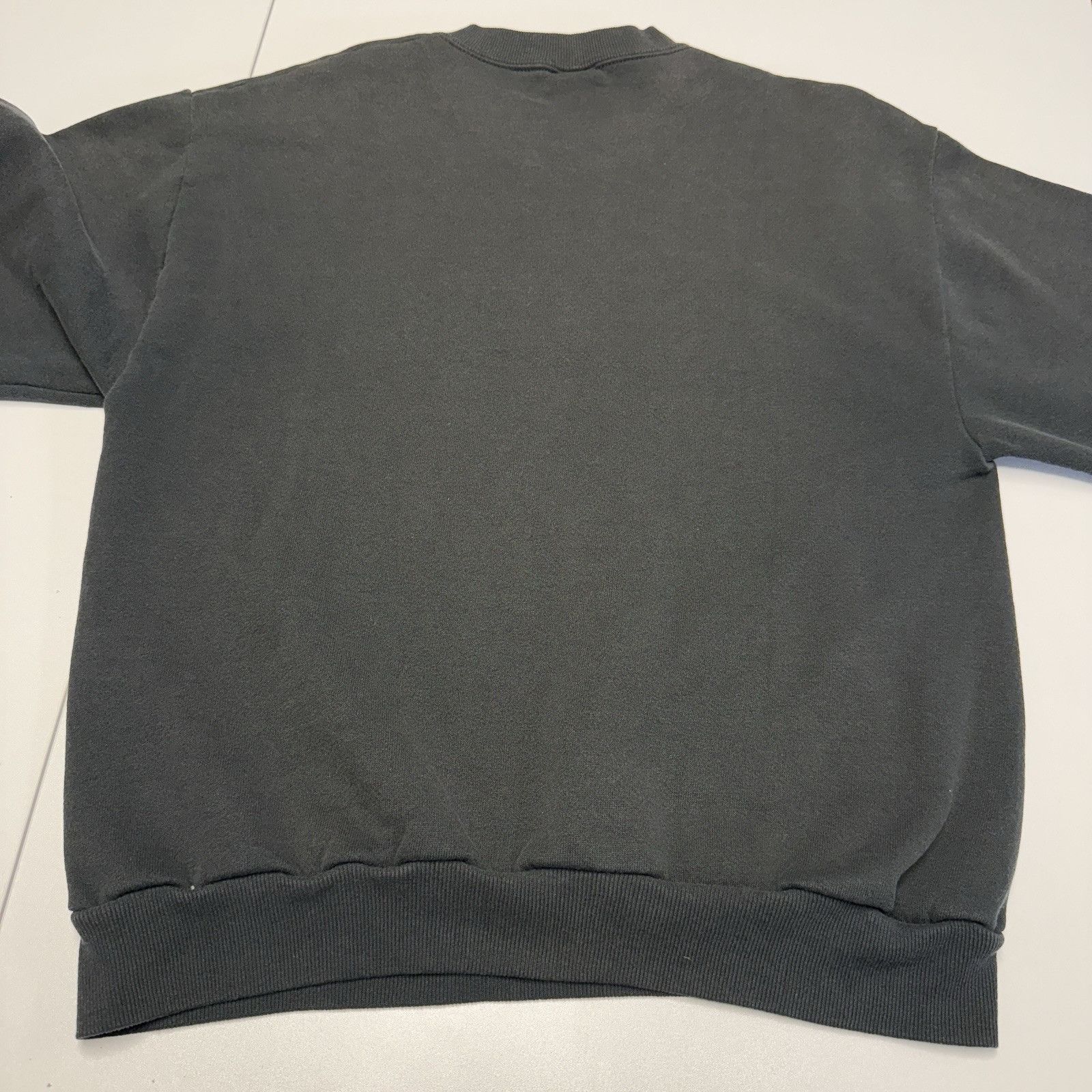 Disney Vintage 90s Disney Mickey Mouse Unlimited Sweatshirt Mens Me Size US M / EU 48-50 / 2 - 13 Thumbnail