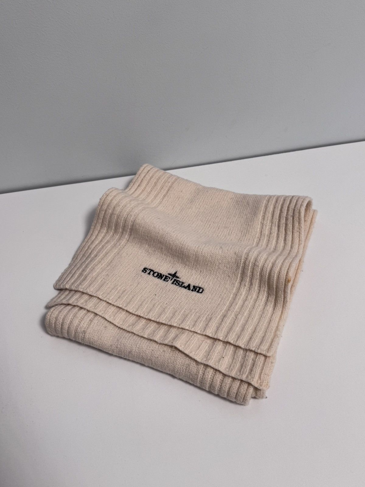 Vintage Stone island Scarfs Vintage Wool Size ONE SIZE - 1 Thumbnail