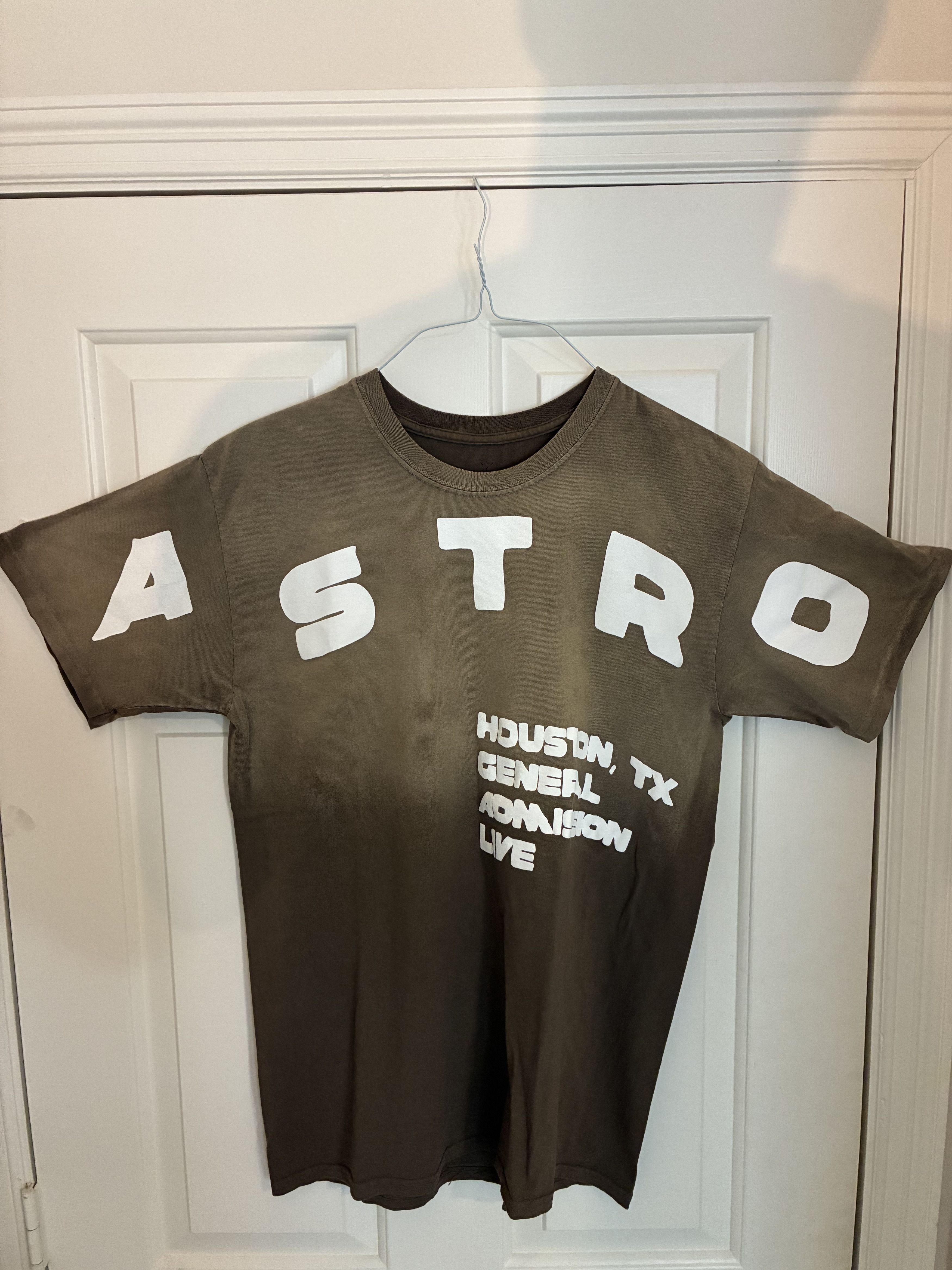 Travis Scott Travis Scott Astroworld Flaming TV Tee Size US S / EU 44-46 / 1 - 1 Thumbnail