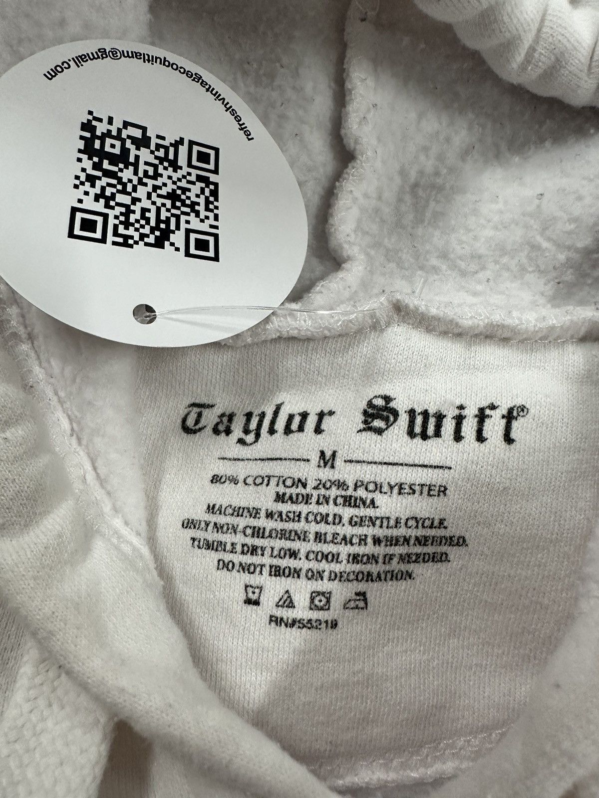 Band Tees Crazy Y2K Taylor Swift Reputation Serpent Tour Band Hoodie Size US M / EU 48-50 / 2 - 15 Thumbnail