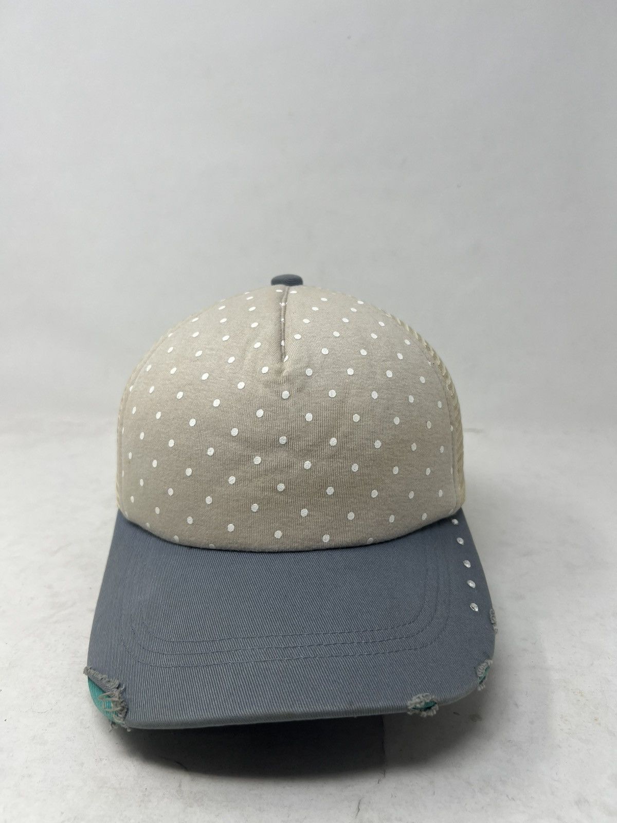United Colors Of Benetton United Color of Benetton Dotted Distressed Hat Size ONE SIZE - 1 Thumbnail