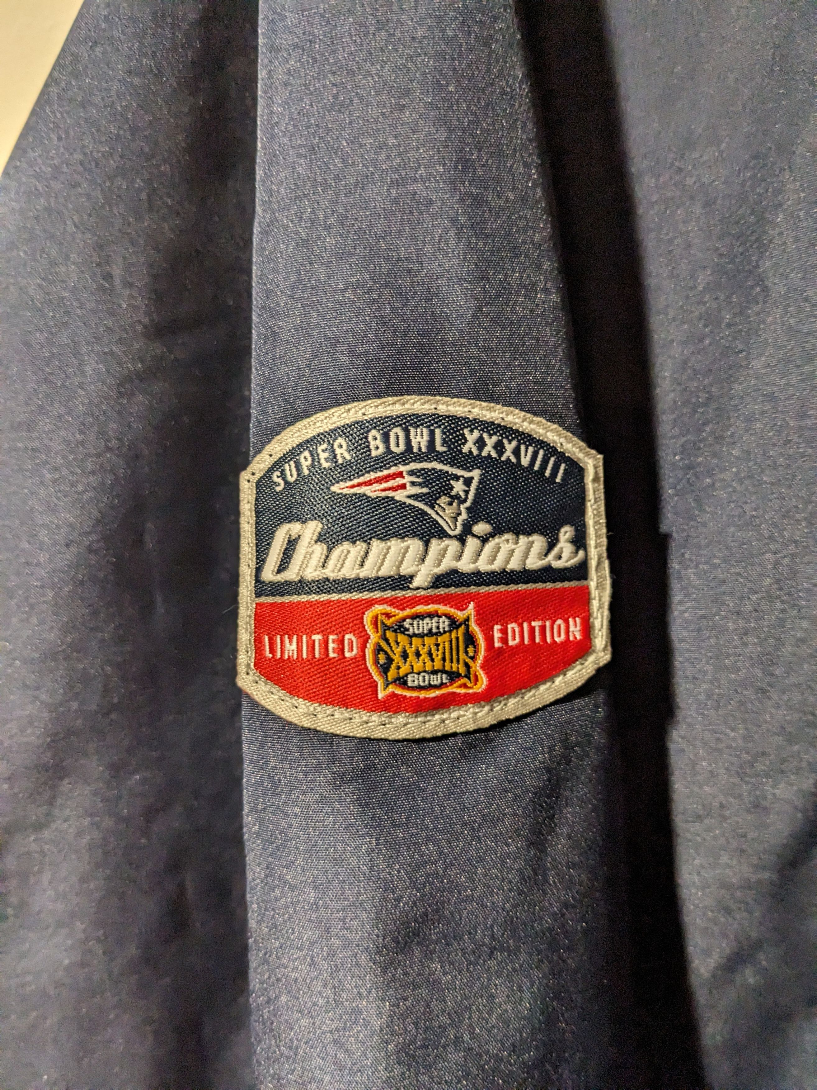 NFL × Vintage Vintage 2004 New England Patriots Super Bowl NFL Windbreaker Size US XL / EU 56 / 4 - 6 Thumbnail