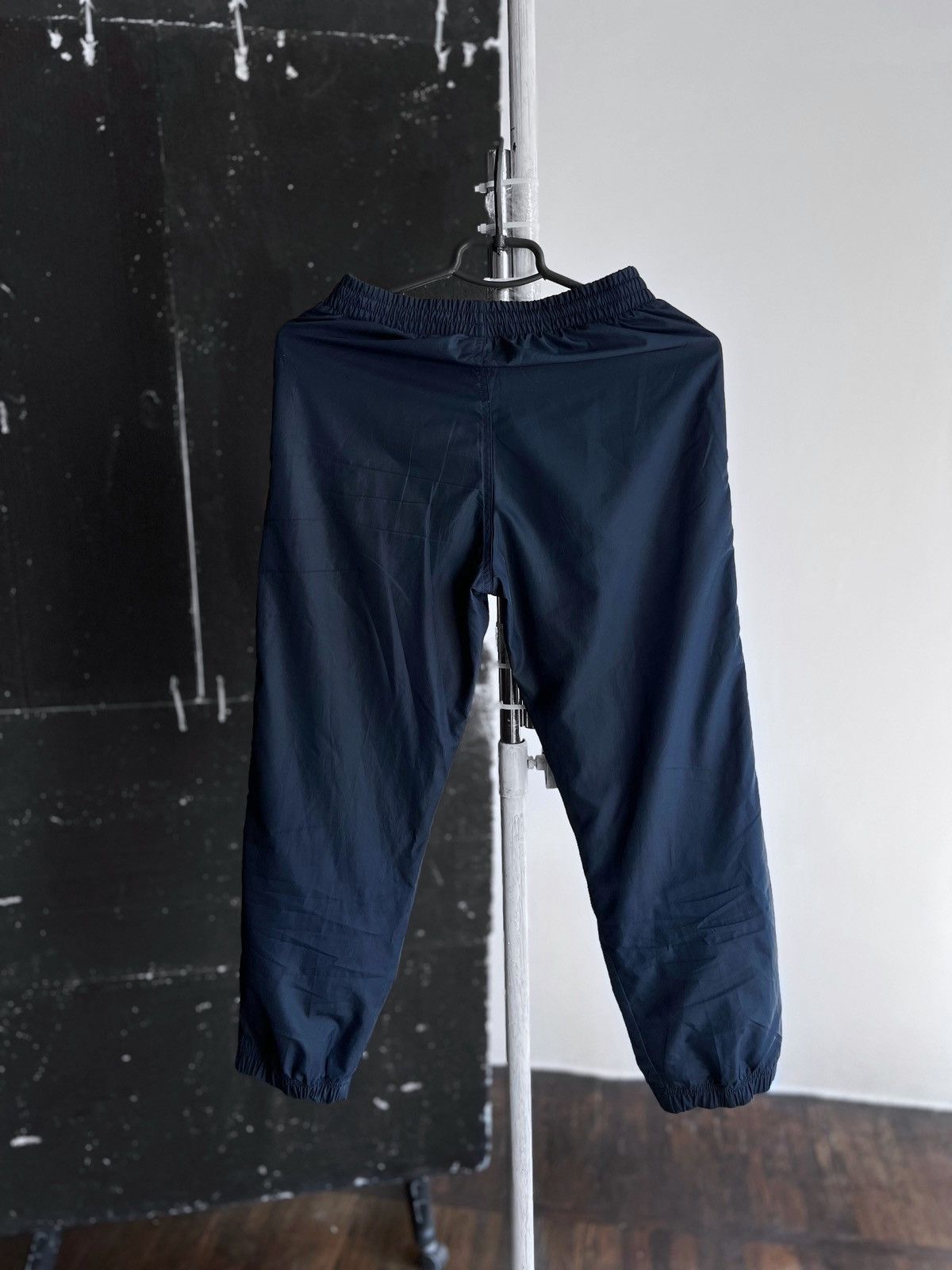 Nike Nike Just Do It Swoosh Kids Boys Blue Nylon Pants Joggers Size US 26 / EU 42 - 3 Thumbnail