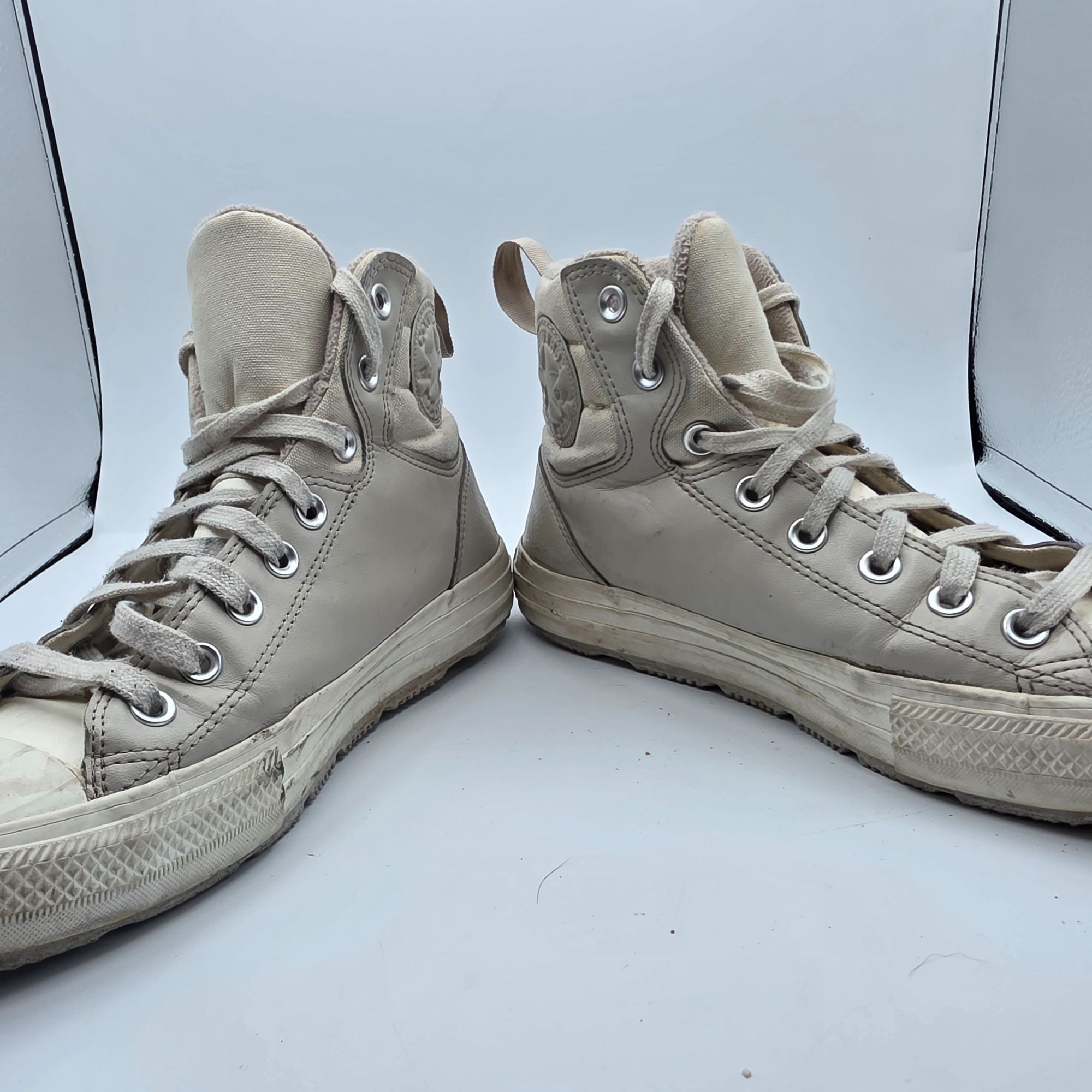 Converse Chuck Taylor All Star Berkshire Boot Womens Size 9 White Win Size US 9 / IT 39 - 2 Thumbnail