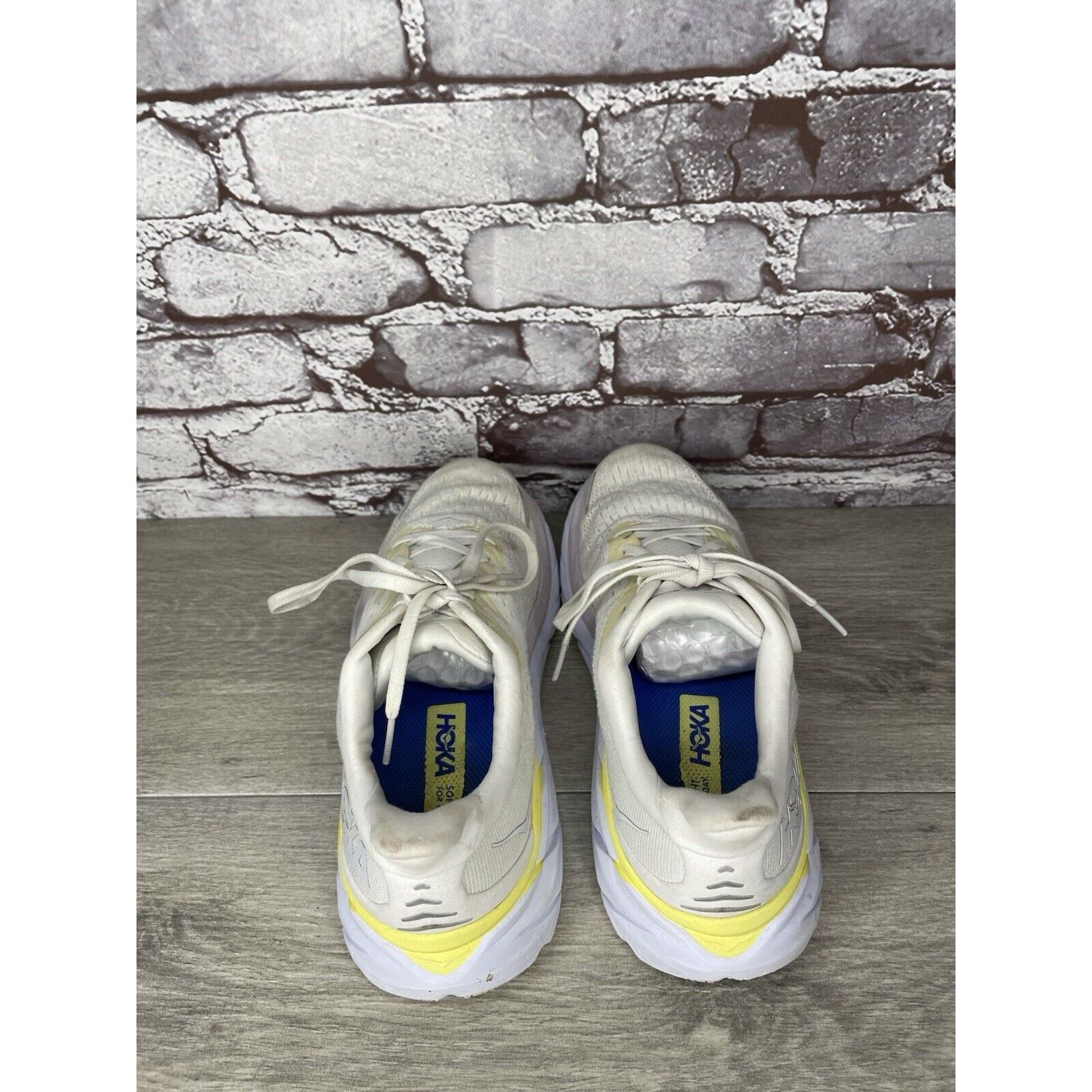 Hoka Hoka One One Clifton 8 1119394 BDBBW White Yellow Running Sn Size US 8 / IT 38 - 14 Thumbnail