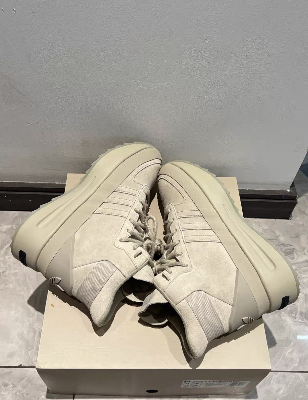 Fear of God Fear of God x Adidas High Tops J42 Size US 11 / EU 44 - 7 Thumbnail