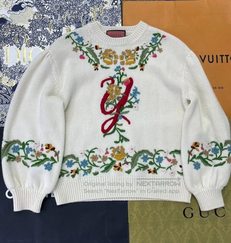 Gucci Gucci White Embroidered Lantern Sleeve Sweater. Size US M / EU 48-50 / 2 - 1 Thumbnail