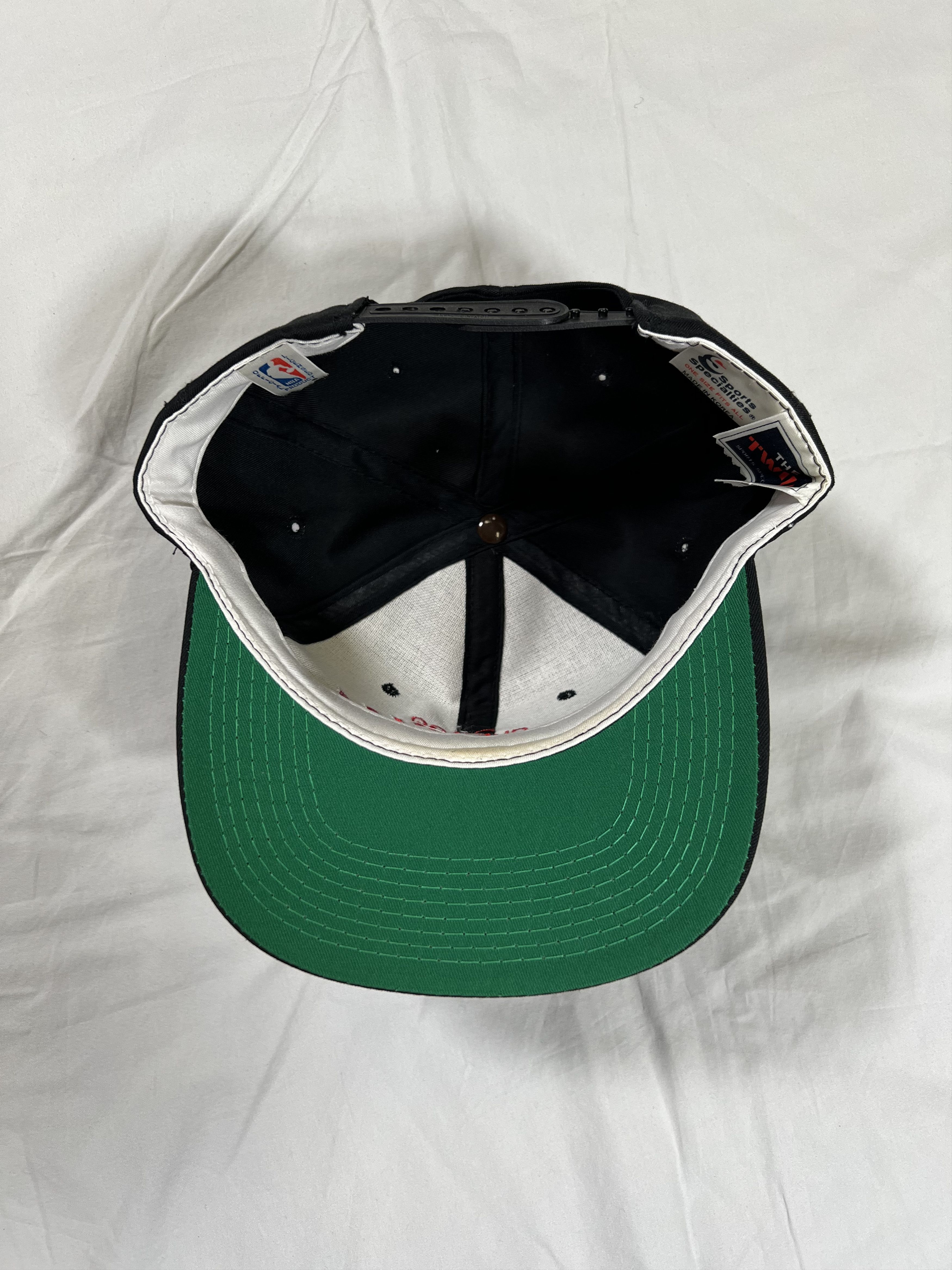 NBA × Sports Specialties × Vintage VTG 90s Sports Specialties Chicago Bulls Script Snapback Hat Size ONE SIZE - 4 Thumbnail