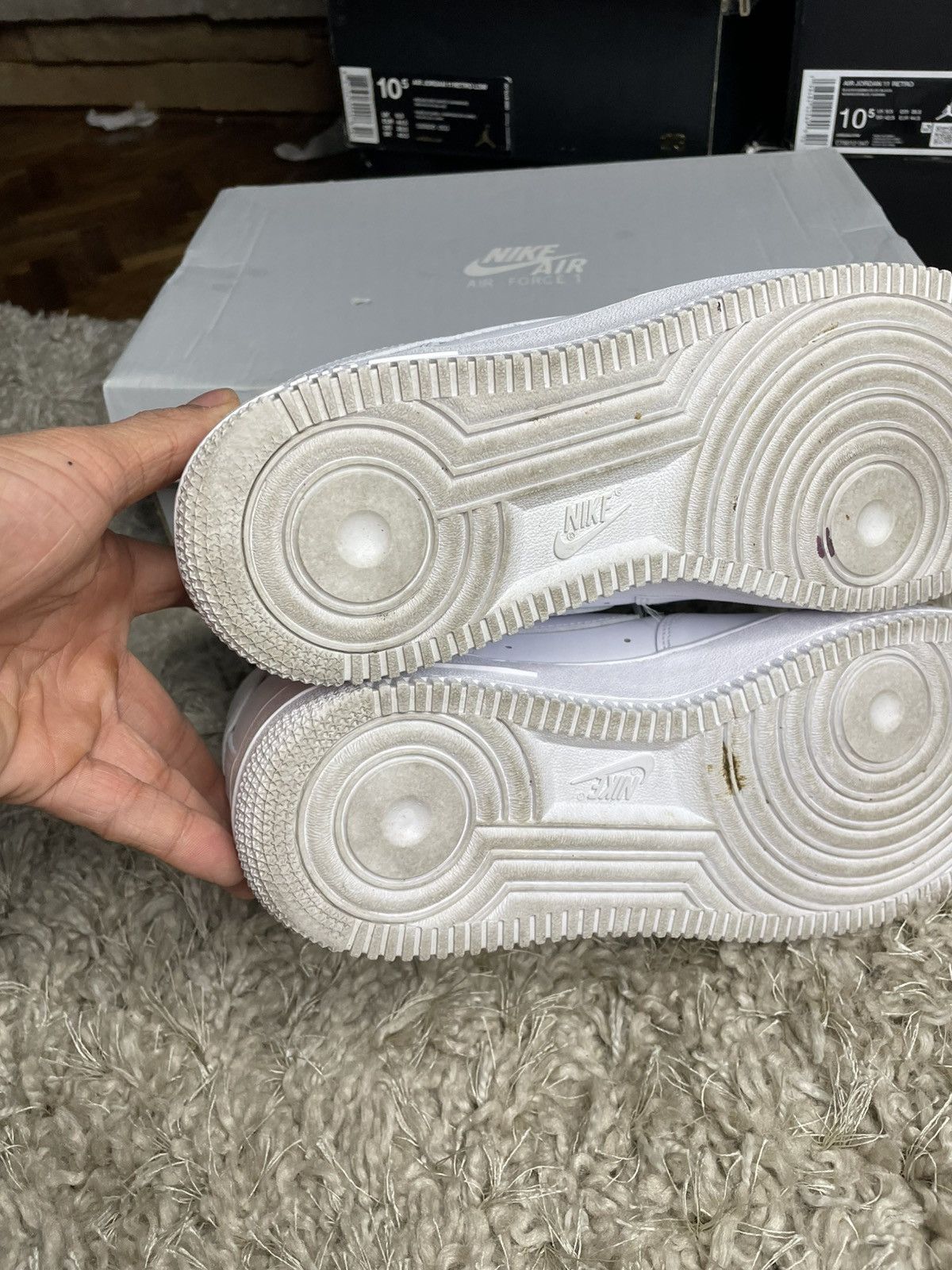 Nike Nike Air Force 1 Triple White Size US 9 / EU 42 - 8 Thumbnail