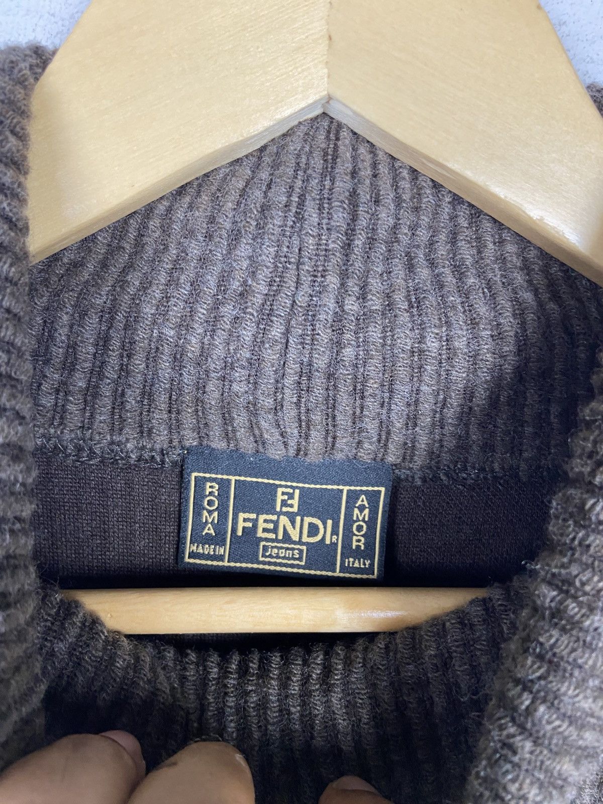 Fendi VINTAGE FENDI BIG LOGO MONOGRAM EMBROIDERED TURTLENECK Size US M / EU 48-50 / 2 - 7 Thumbnail