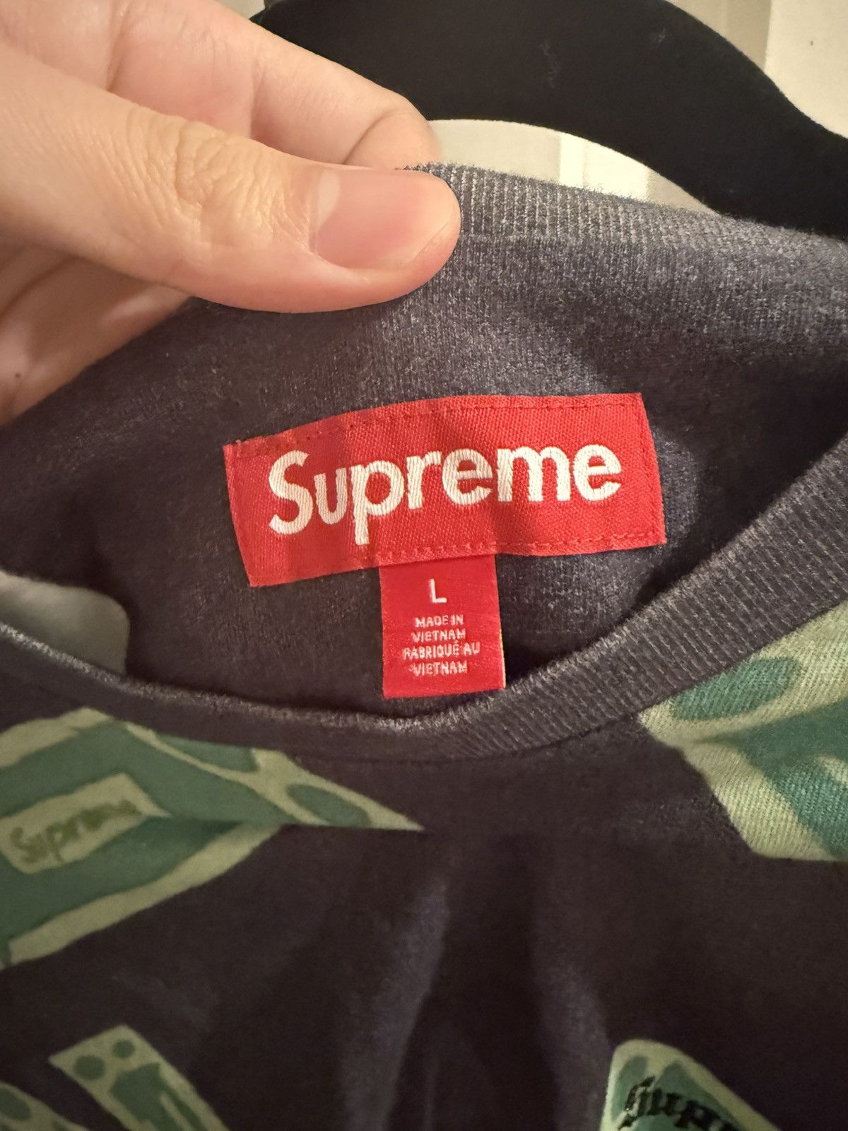 Supreme Supreme fw25 week 11 dogs long sleeve Size US L / EU 52-54 / 3 - 3 Thumbnail