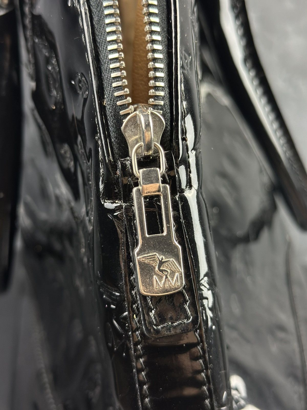 Designer × Maison Mollerus Maison Mollerus Black Patent Leather Shoulder Bag Size ONE SIZE - 9 Thumbnail
