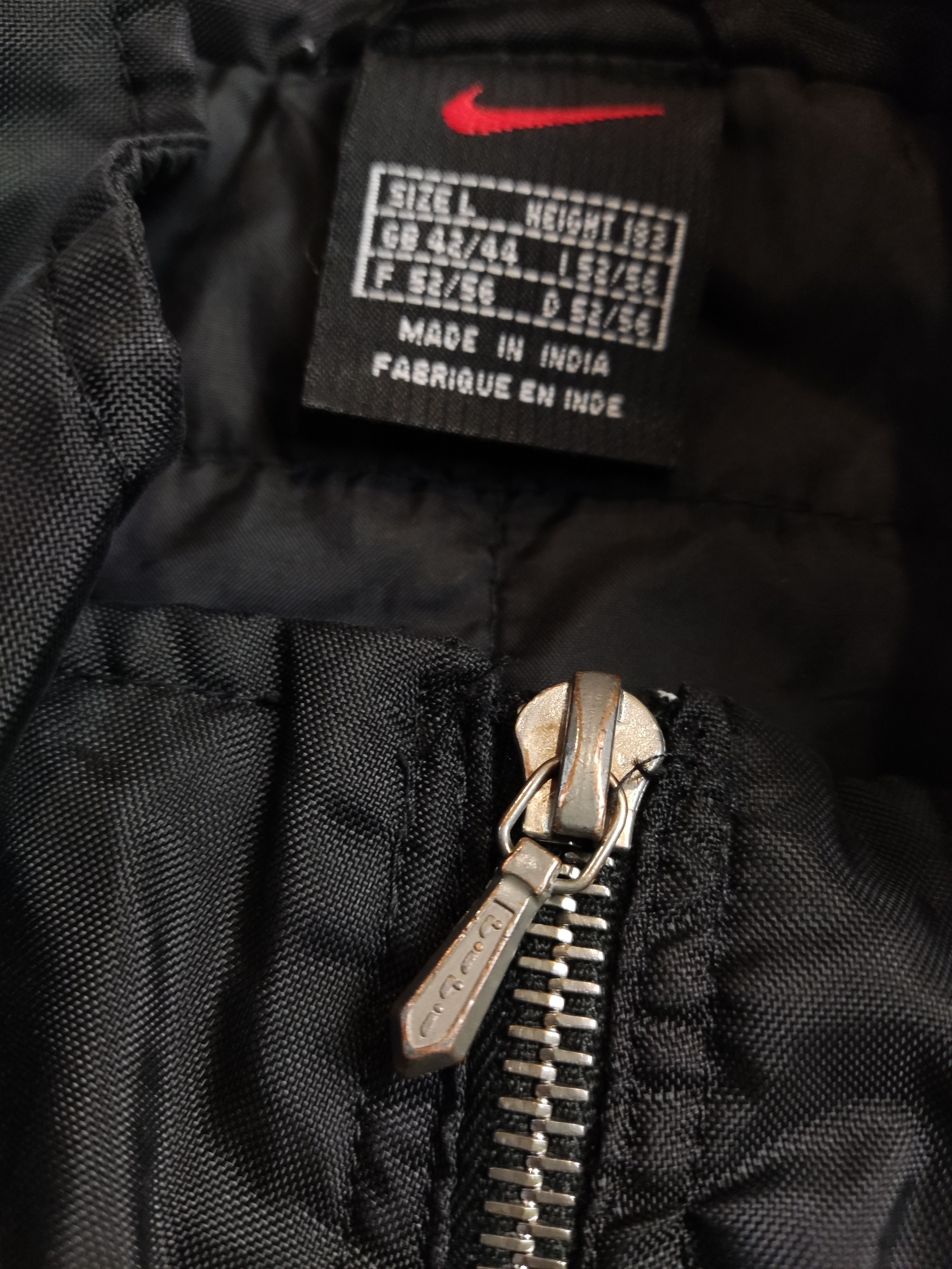 Japanese Brand × Nike Vintage NIKE 90s oversized distressed swoosh logo bomber zip Size US L / EU 52-54 / 3 - 7 Thumbnail