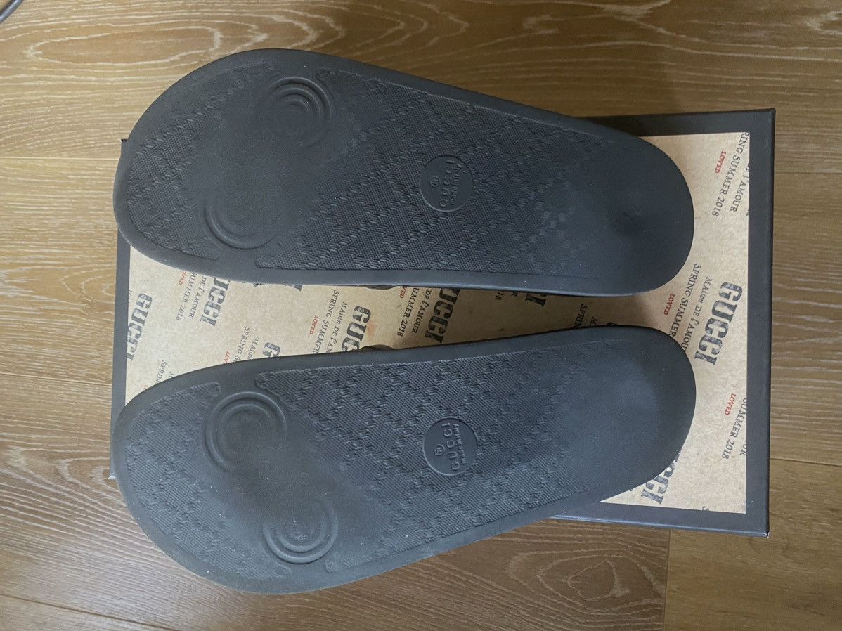 Gucci Gucci slide ‘guccy’ logo black Size US 7.5 / EU 40-41 - 3 Thumbnail