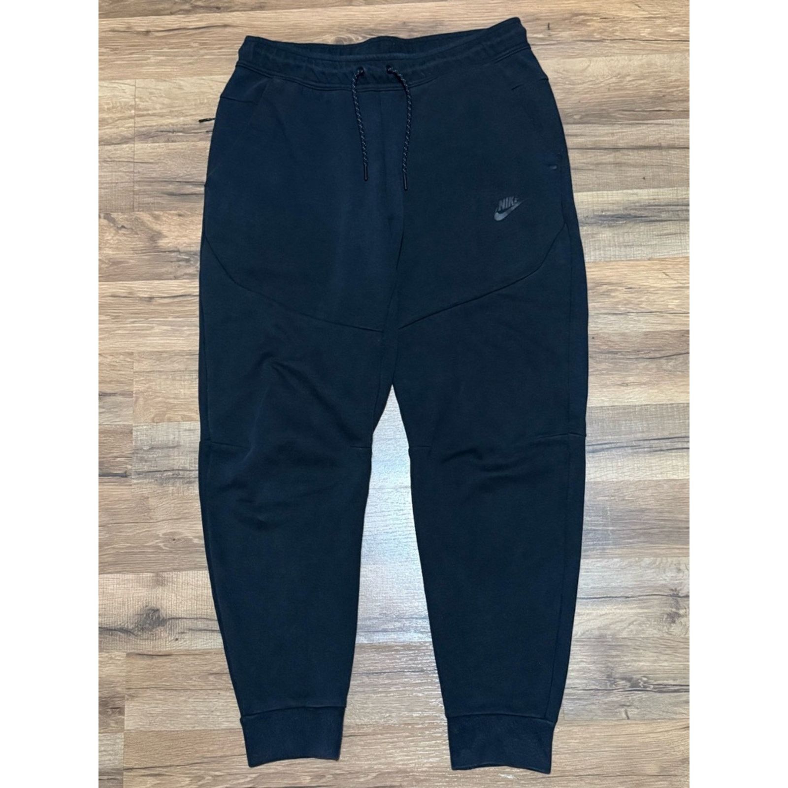 Nike Nike Tech Fleece Jogger Sweatpants Size US 30 / EU 46 - 1 Thumbnail