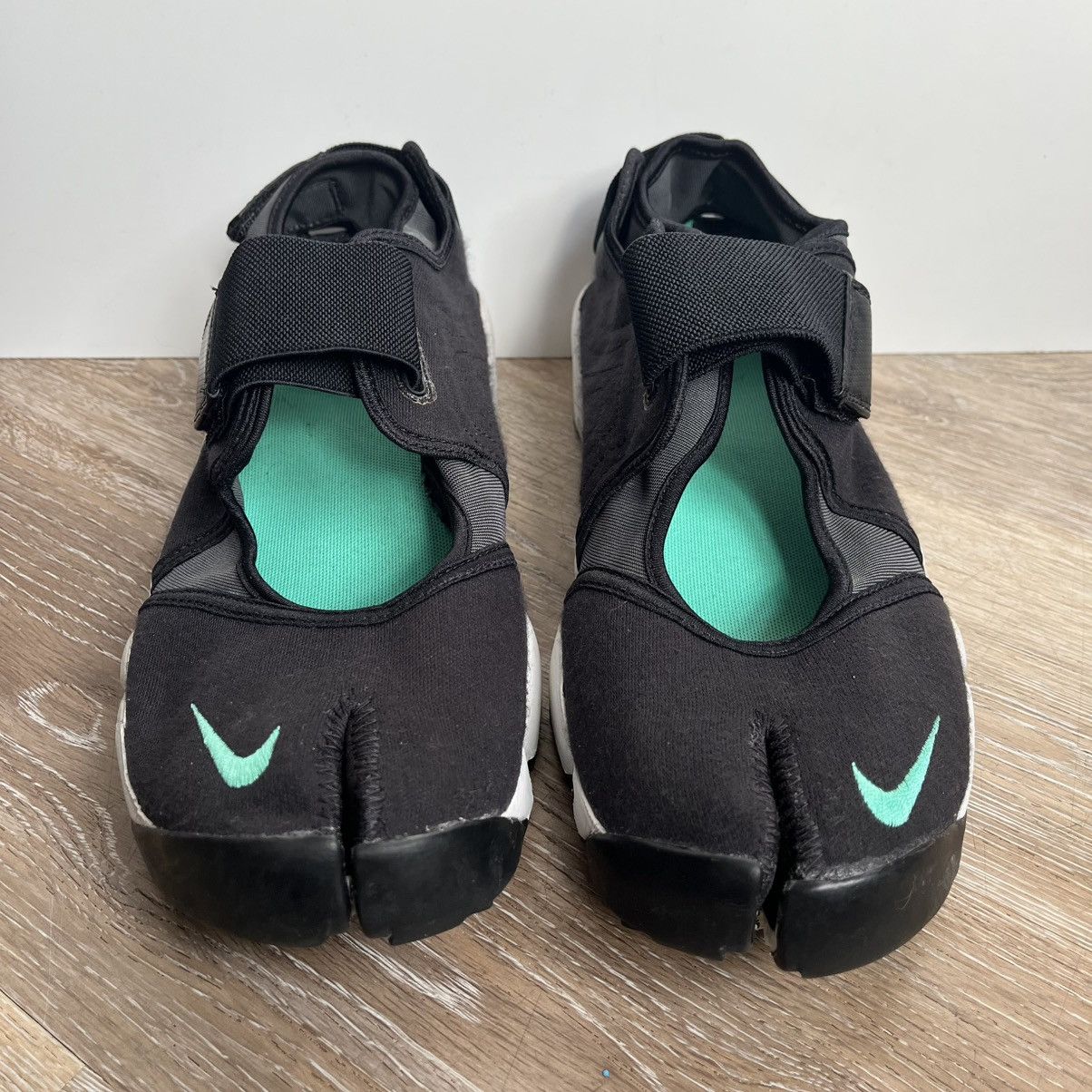 Nike Nike Air Rift Size US 10 / EU 43 - 2 Thumbnail