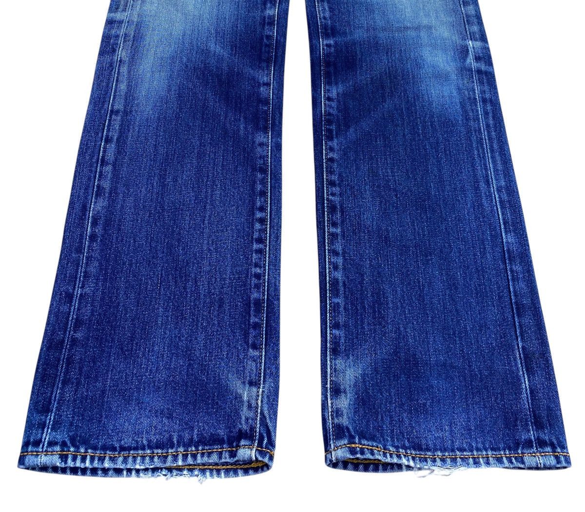 Levi's Levi’s Whiskered Faded Wash Style Straight Leg Jeans Size US 30 / EU 46 - 4 Thumbnail