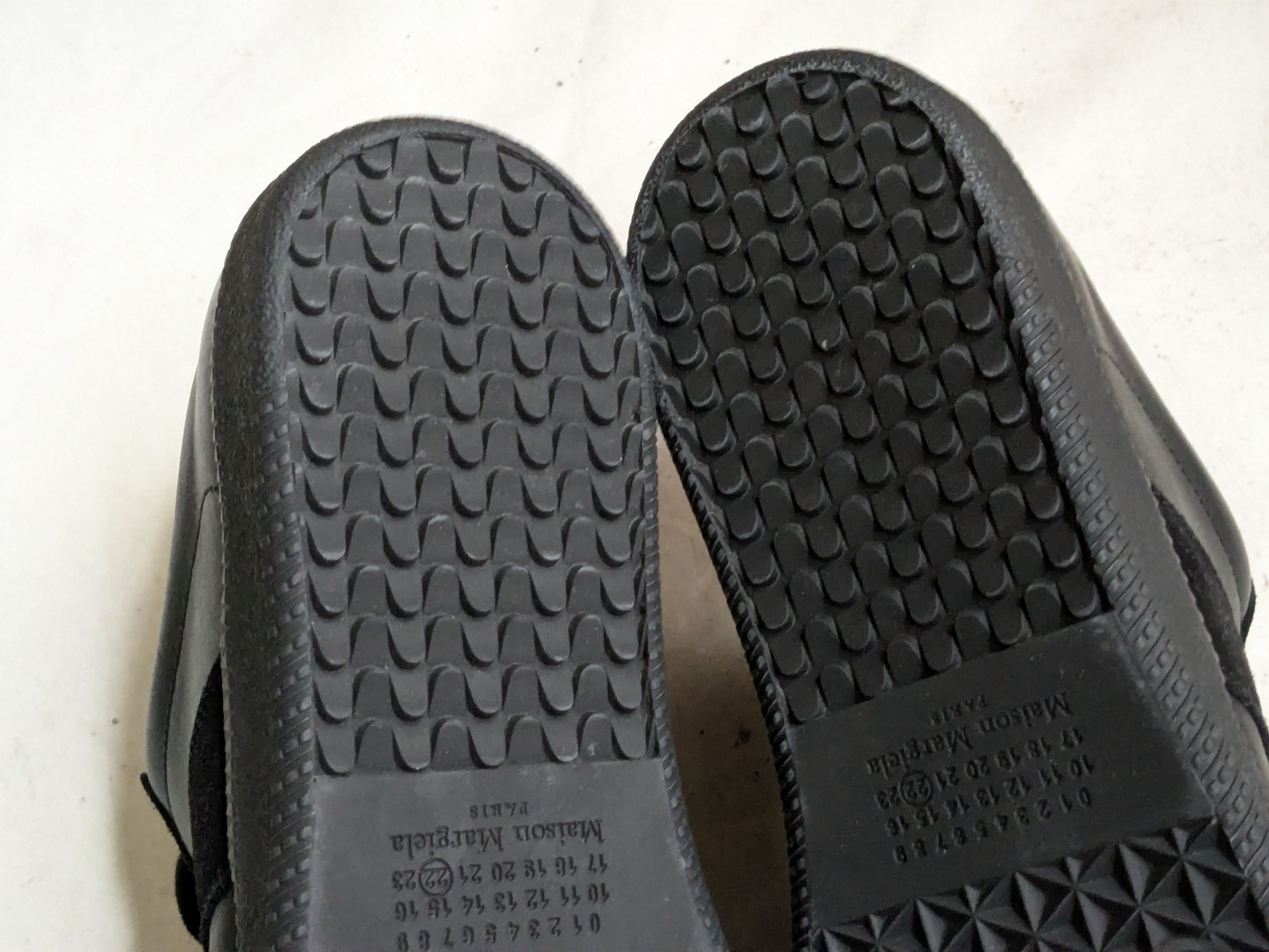 Maison Margiela Maison Margiela GAT Replica Black 8 41 Low Tops Size US 8 / EU 41 - 16 Thumbnail