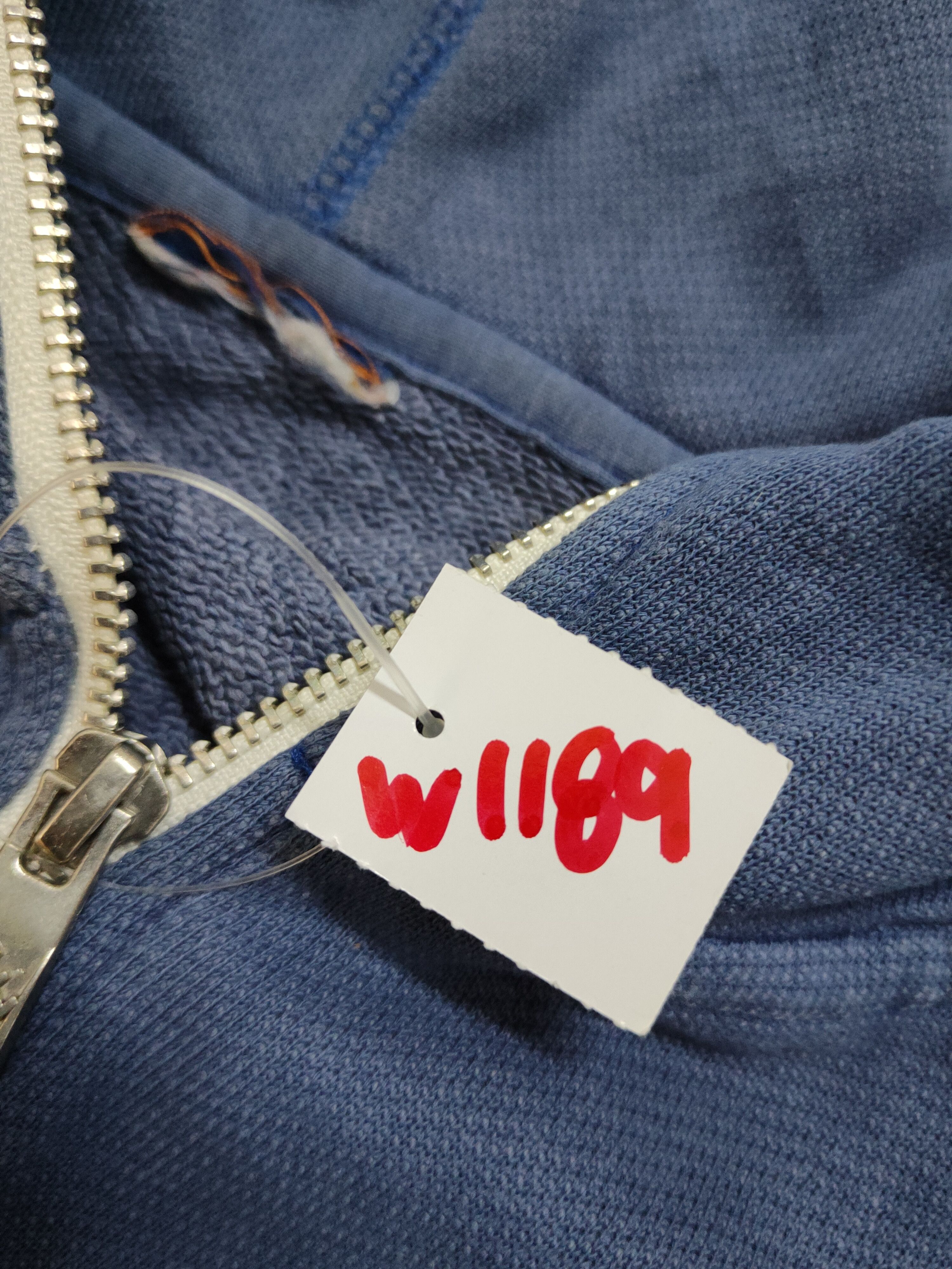 Nike Nike vintage Blue Hoodie Sweaters #W1189 Size US L / EU 52-54 / 3 - 15 Thumbnail
