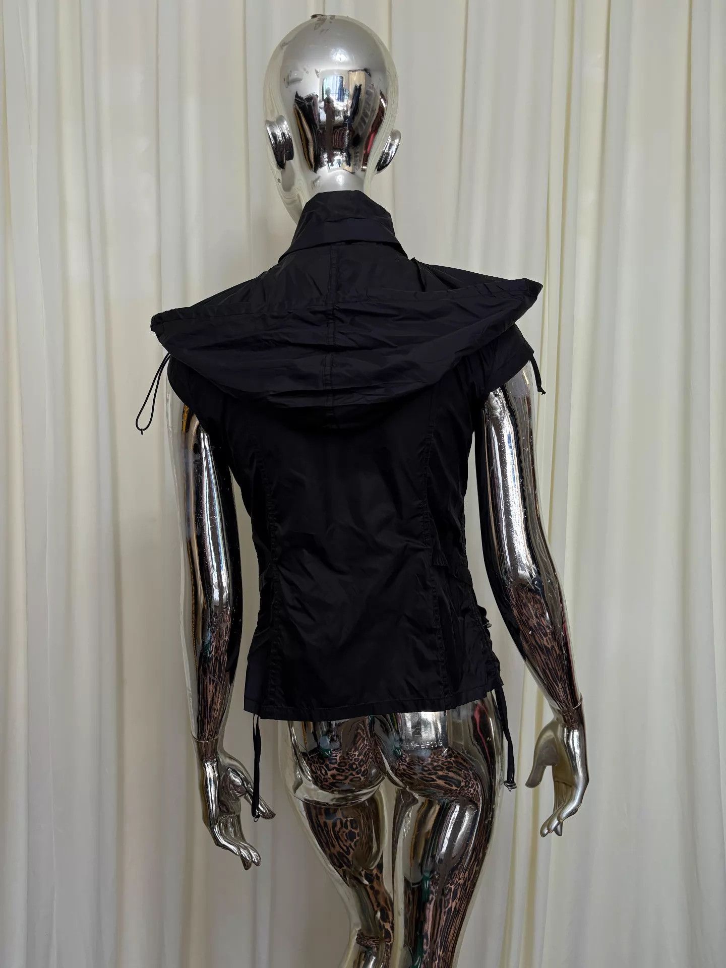John Richmond Richmond Vintage Sleeveless Vest 42 Adjustable Hood Nylon Size M / US 6-8 / IT 42-44 - 4 Thumbnail