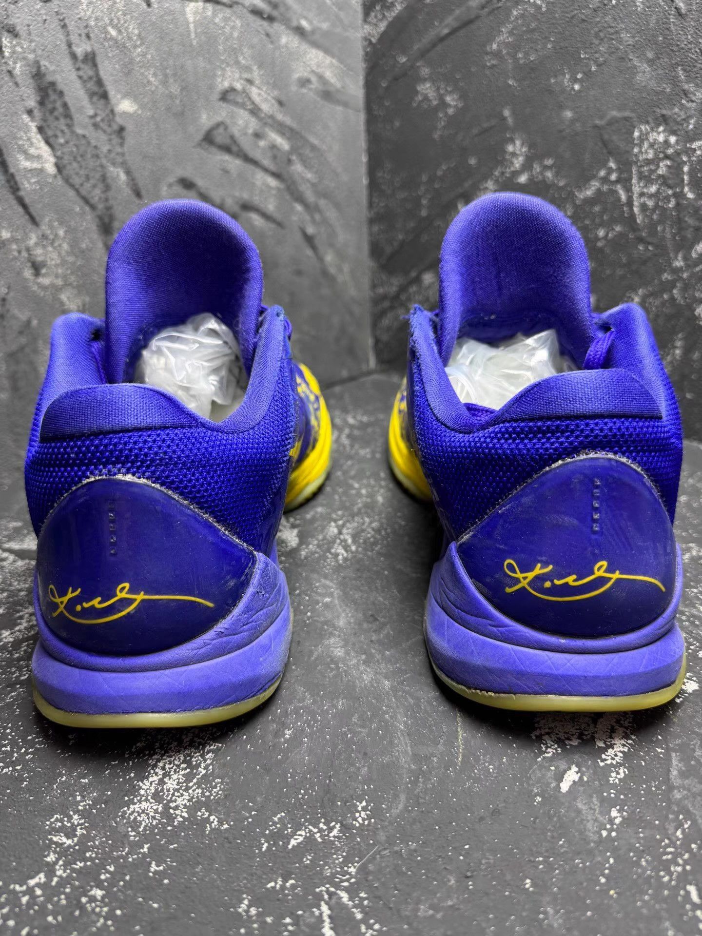 Nike Nike Kobe 5 "5 Rings" Blue & Yellow Q10 Size US 9 / EU 42 - 6 Thumbnail