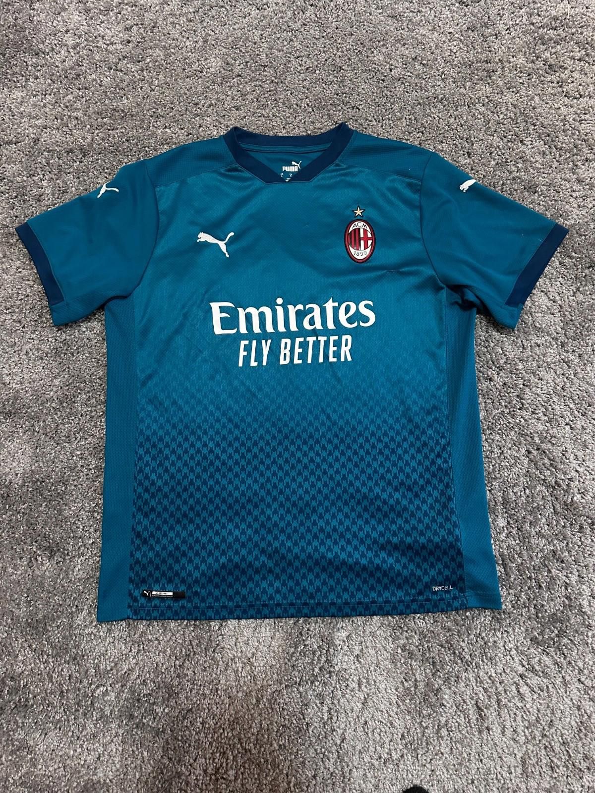 Puma #11 IBRAHIMOVIC AC Milan 2020/21 3RD Football Shirt Jersey Size US L / EU 52-54 / 3 - 1 Thumbnail