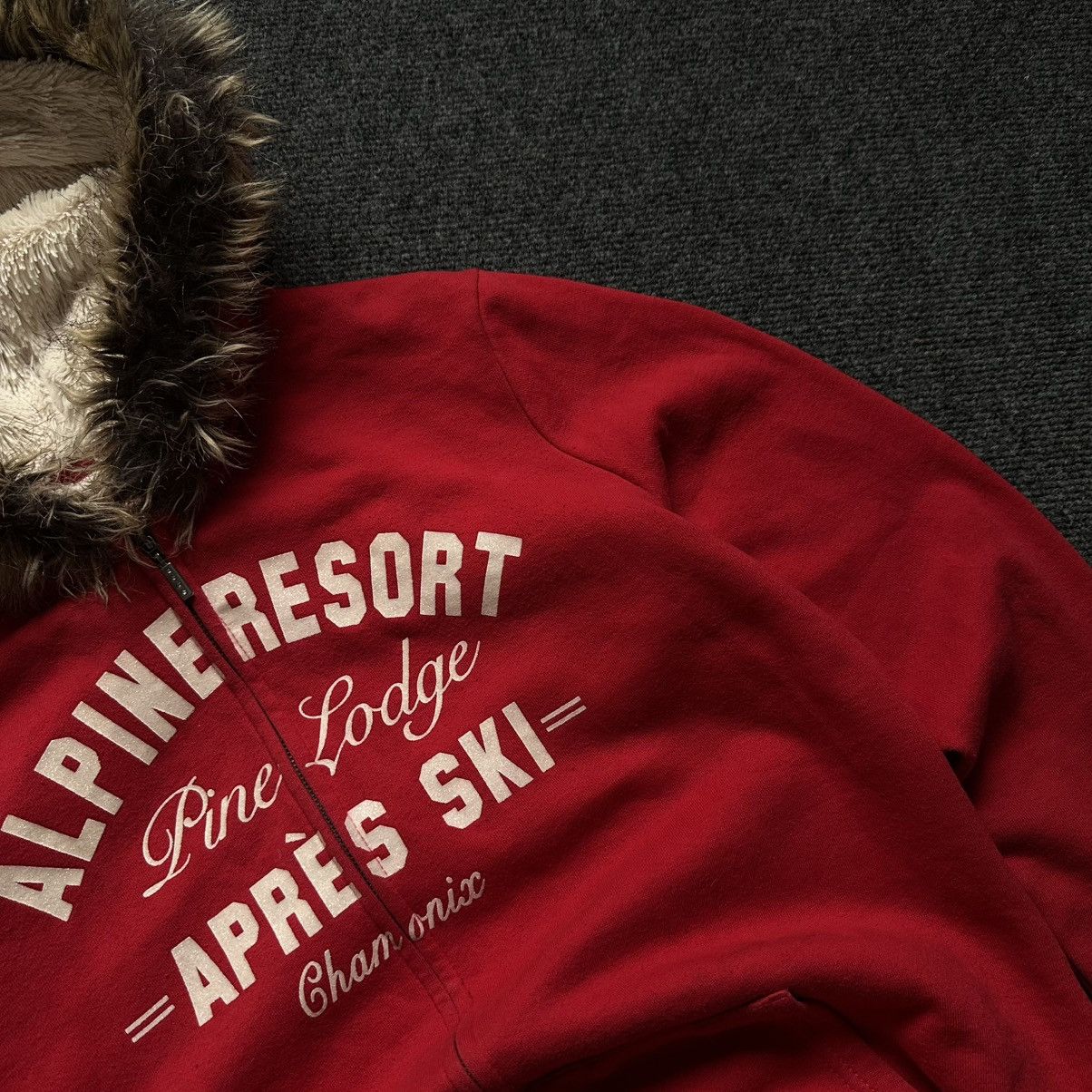 Hollister VTG Women’s TU Zip Hoodie With Fur Size 12 Hype Trend Staff Size XL / US 12-14 / IT 48-50 - 5 Thumbnail
