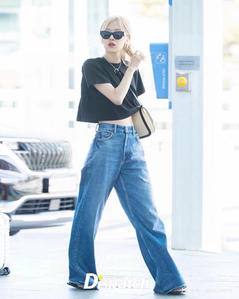Acne Studios Acne Studios Blue long-legged jeans Size 25" / US 0 / IT 36 - 2 Thumbnail