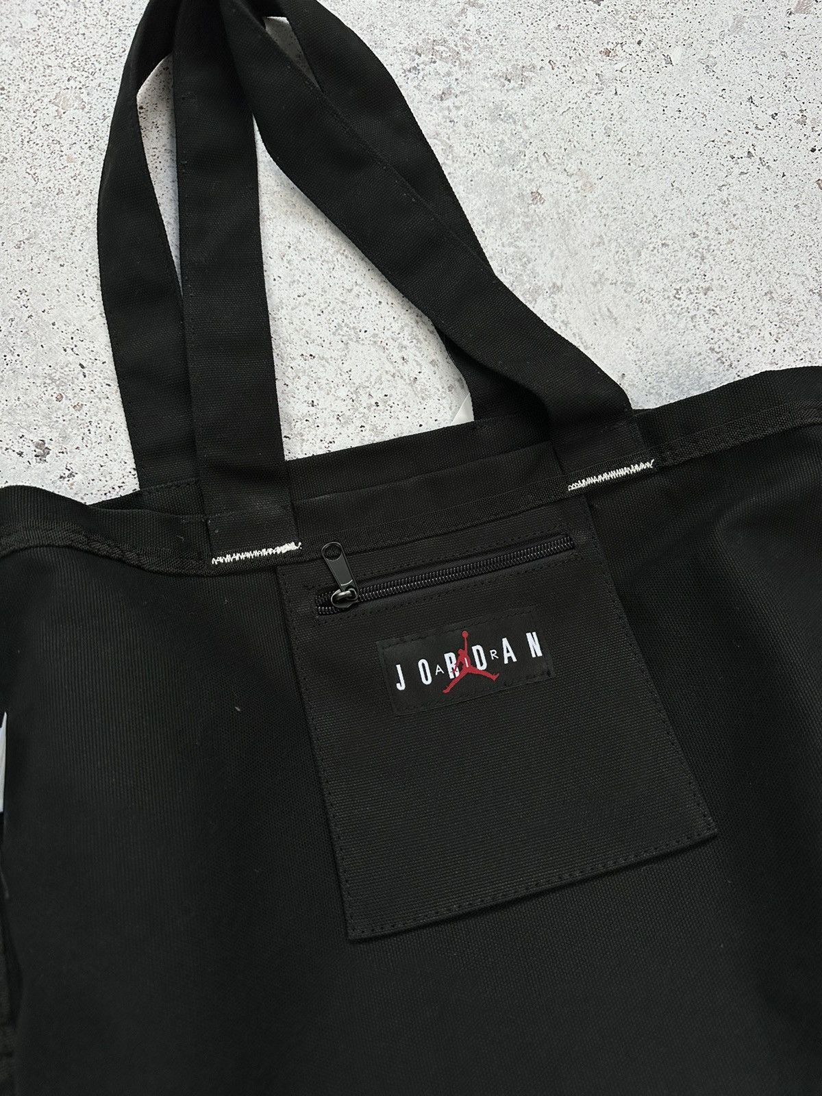 Jordan Brand × Nike Nike Air Jordan Graphic Tote Bag unisex Black OS Big logo Size ONE SIZE - 11 Thumbnail