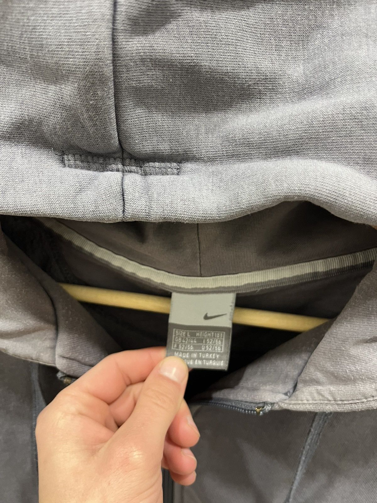 Nike 90s Nike Vintage Zip Hoodie Grey Small Swoosh Embroidered Size US L / EU 52-54 / 3 - 4 Thumbnail