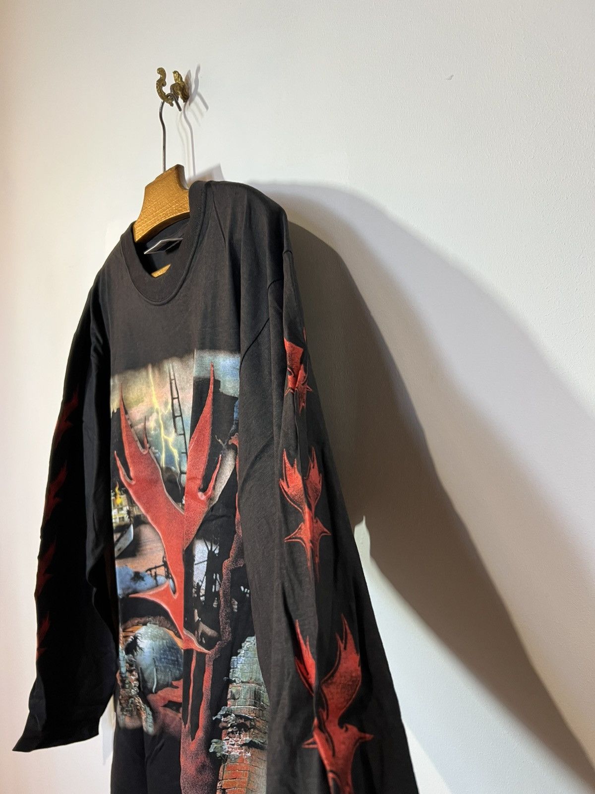 Band Tees Warlord t-shirt early 2000s vintage from its ashes Size US L / EU 52-54 / 3 - 4 Thumbnail