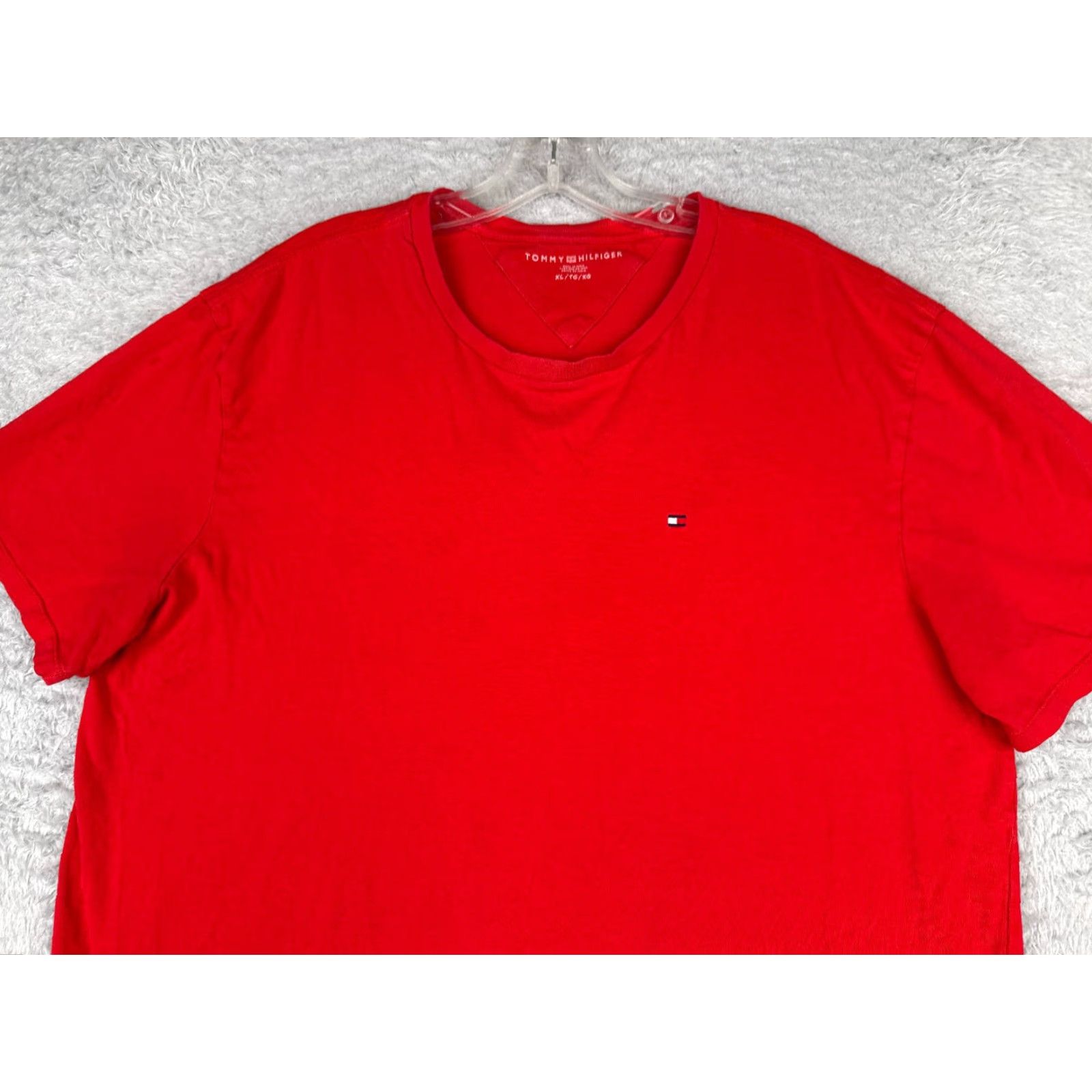 Tommy Hilfiger VINTAGE Tommy Hilfiger Shirt Adult XL Red Short Sleeve Crew Neck 100% Cotton Logo Men Size US XL / EU 56 / 4 - 4 Thumbnail