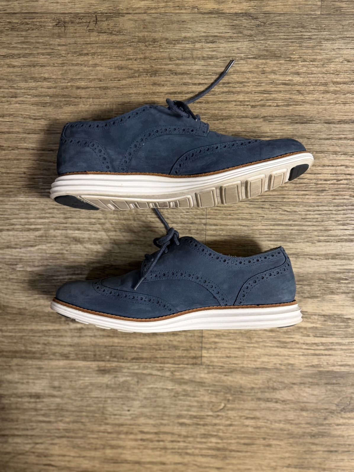 Cole Haan Cole Haan OriginalGrand Blue Suede Wingtip Oxfords - Size 7B Size US 7 / IT 37 - 7 Thumbnail