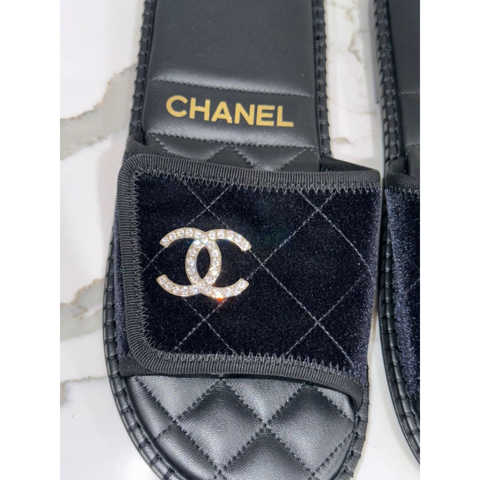 Chanel Chanel 23M Black Velvet Crystal CC Logo Hotel Mule Slide Size US 10 / IT 40 - 12 Thumbnail