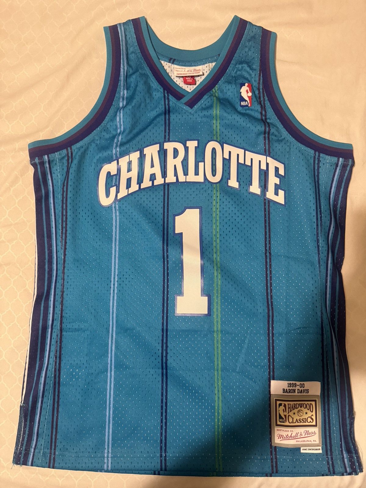 Mitchell & Ness CHARLOTTE HORNETS BARON DAVIS Turquoise Jersey Size US M / EU 48-50 / 2 - 1 Thumbnail