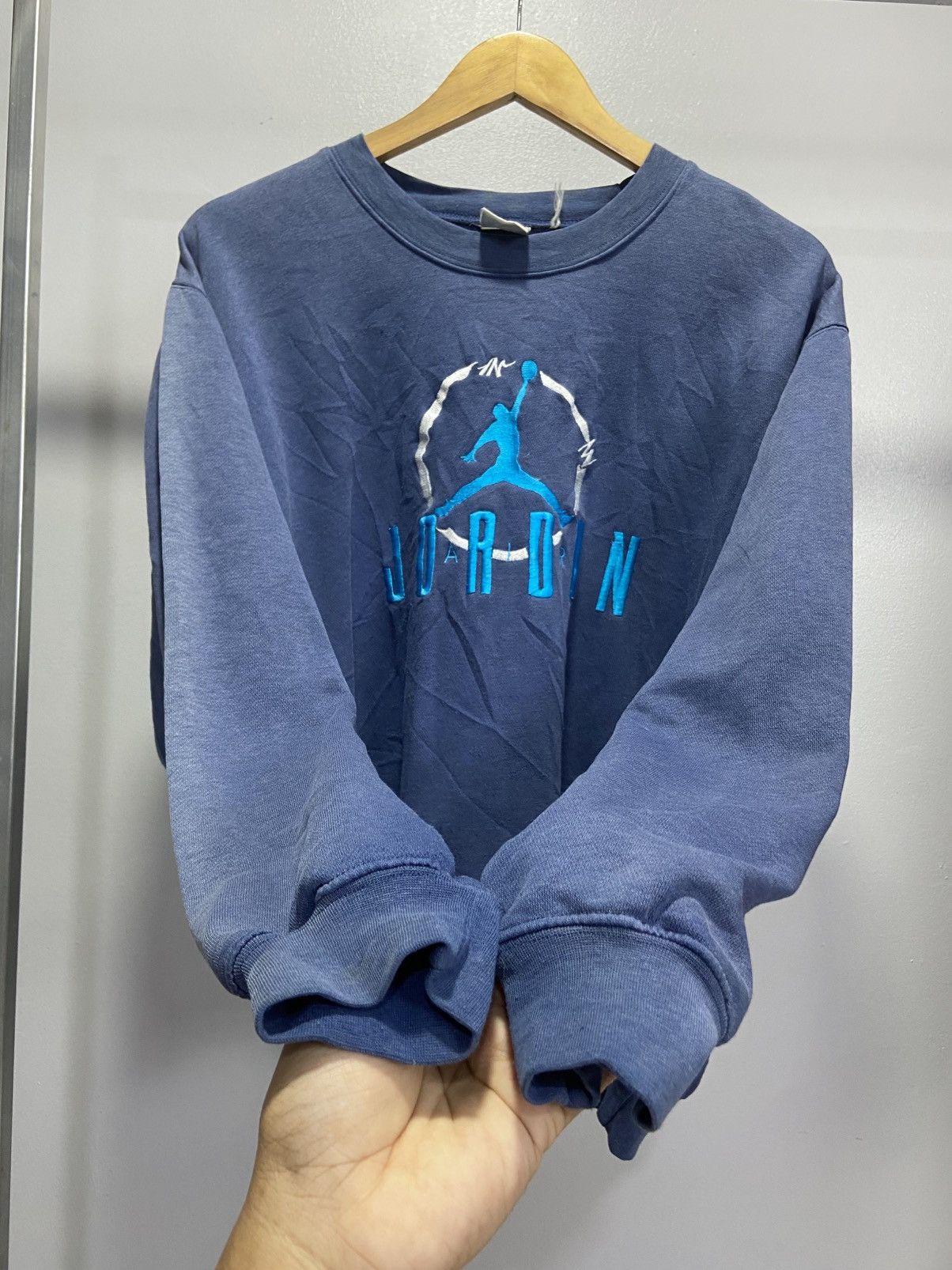 Nike Vintage 90s Nike Air Jordan crewneck sweatshirt Size US M / EU 48-50 / 2 - 3 Thumbnail