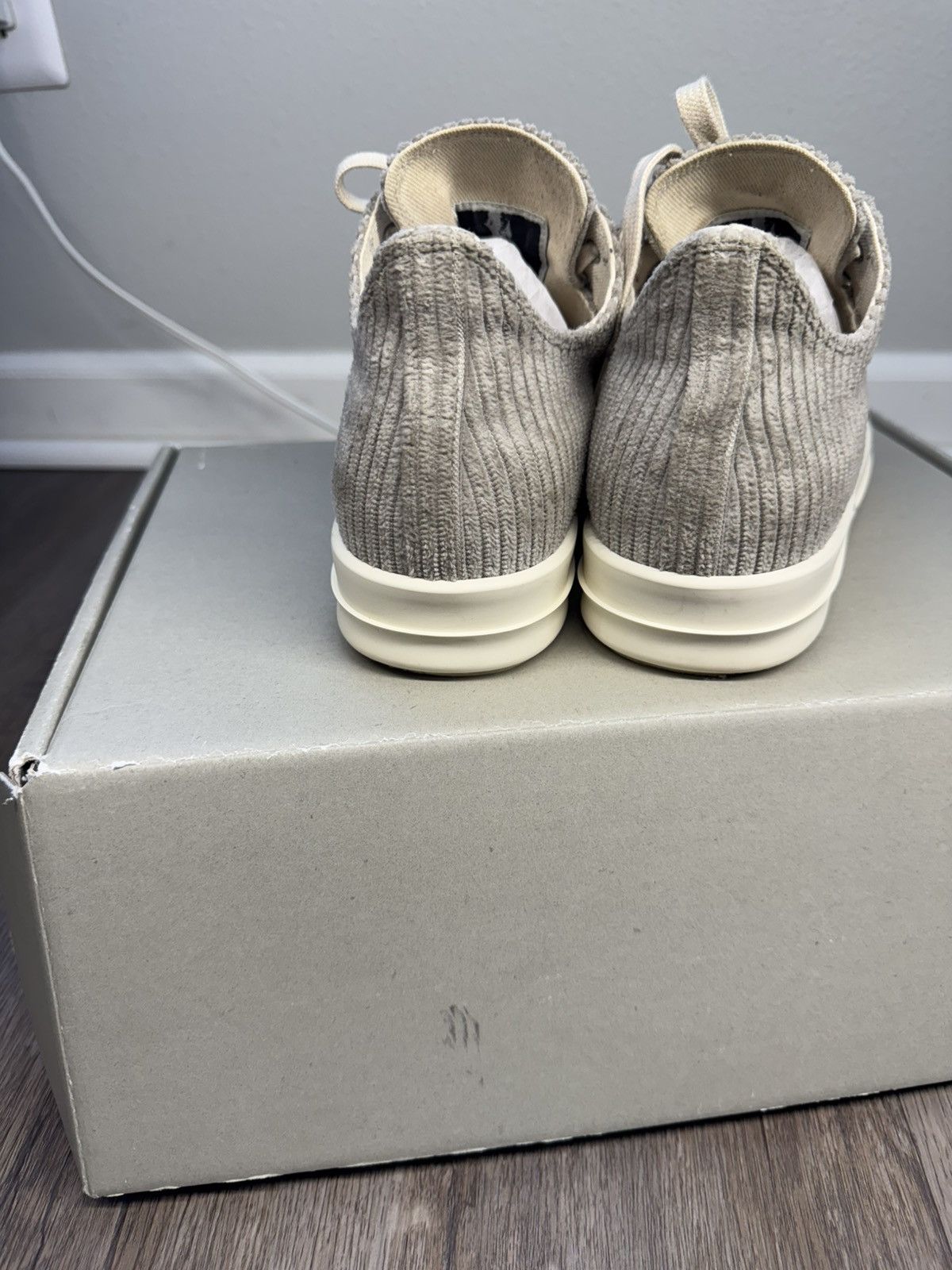 Rick Owens Drkshdw *** SOLD****Rick Owens DRKSHDW corduroy low-top sneakers Size US 9 / IT 39 - 3 Thumbnail