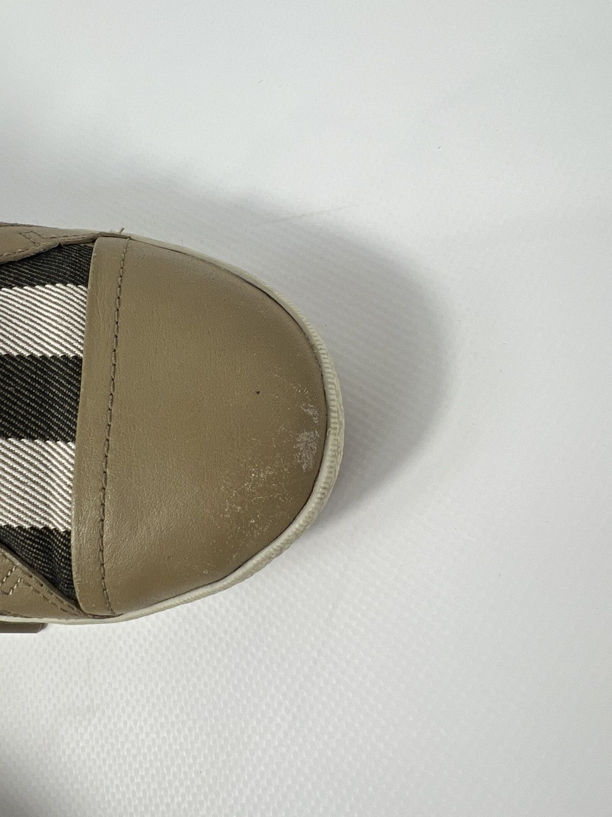 Burberry Vintage luxury Burberry Nova Check Sneaker Shoes Size 40 Size US 10 / IT 40 - 6 Thumbnail