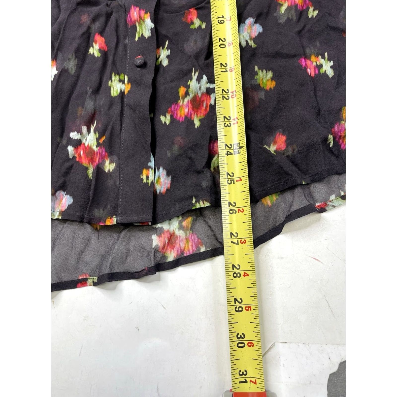Vintage Hill House Home Blouse Shirt S Black/multi Floral Chiffon Pin Tuck Tuxedo Long Sleeve Collared Button Blouse Women Regular Vintage No Size S / US 4 / IT 40 - 5 Thumbnail
