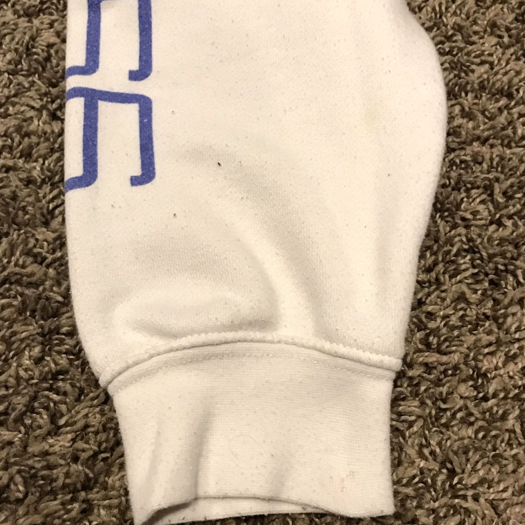 Forever 21 FOREVER 21 Womens S Crew Neck Long Sleeve White Fleece Cotton Blend Pullover Sweater Vintage Style Casual Aesthetic Size S / US 4 / IT 40 - 2 Thumbnail