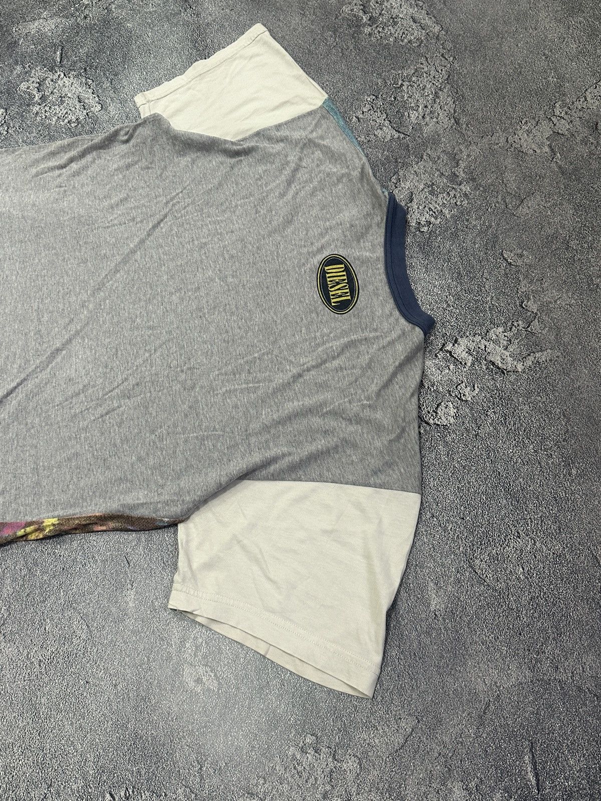 Diesel Vintage Diesel Valley Heights Graphic T-Shirt L Y2K Cyber Size US L / EU 52-54 / 3 - 13 Thumbnail