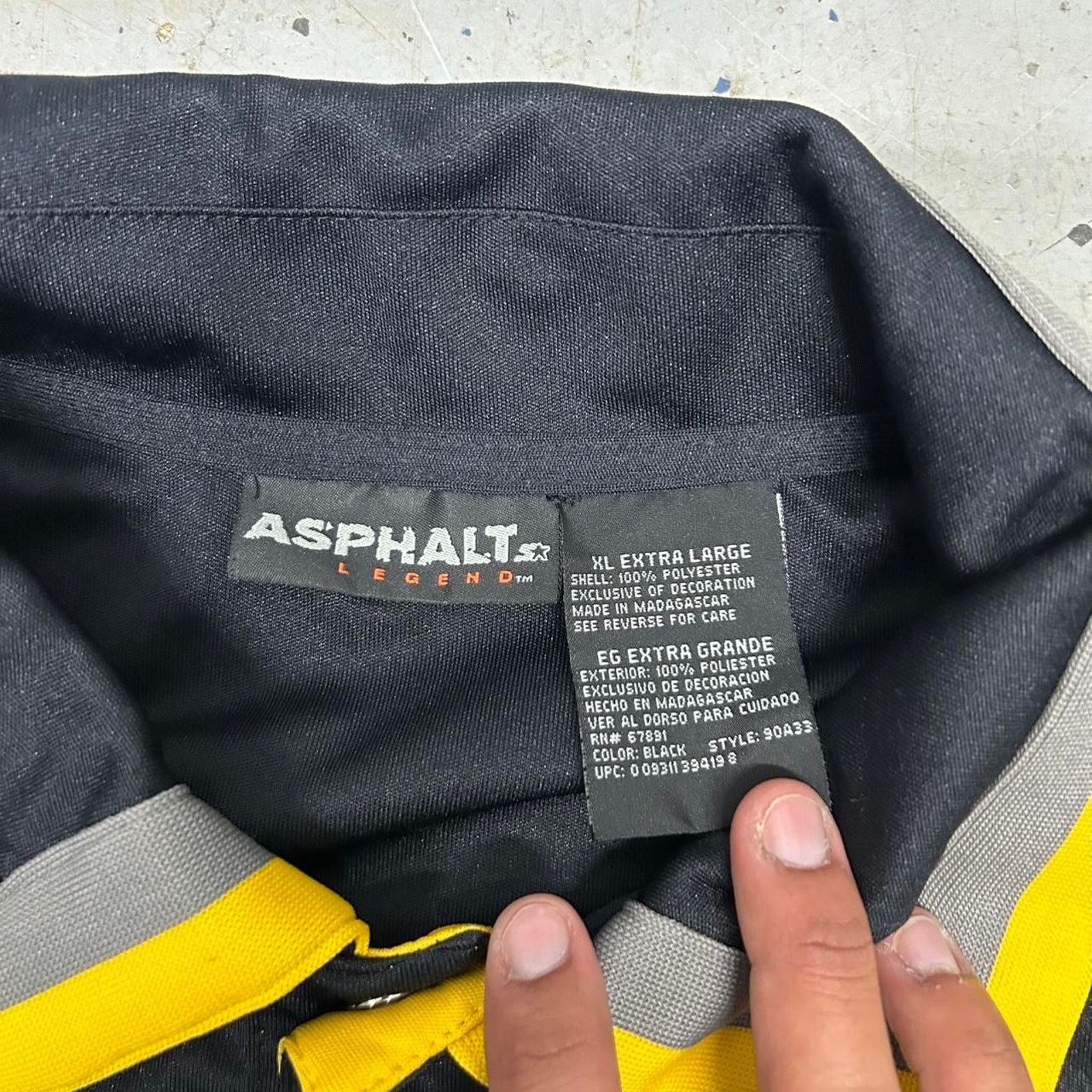 Other Black and yellow y2k jersey Size US XL / EU 56 / 4 - 3 Thumbnail