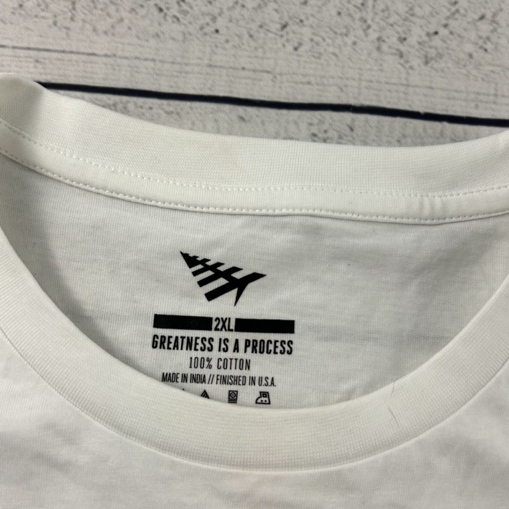 Vintage **Paper Planes Men's White 2XL Short Sleeve T-Shirt** User: Paper Planes Men's White 2XL Short Sleeve T-Shirt Size US XXL / EU 58 / 5 - 3 Thumbnail