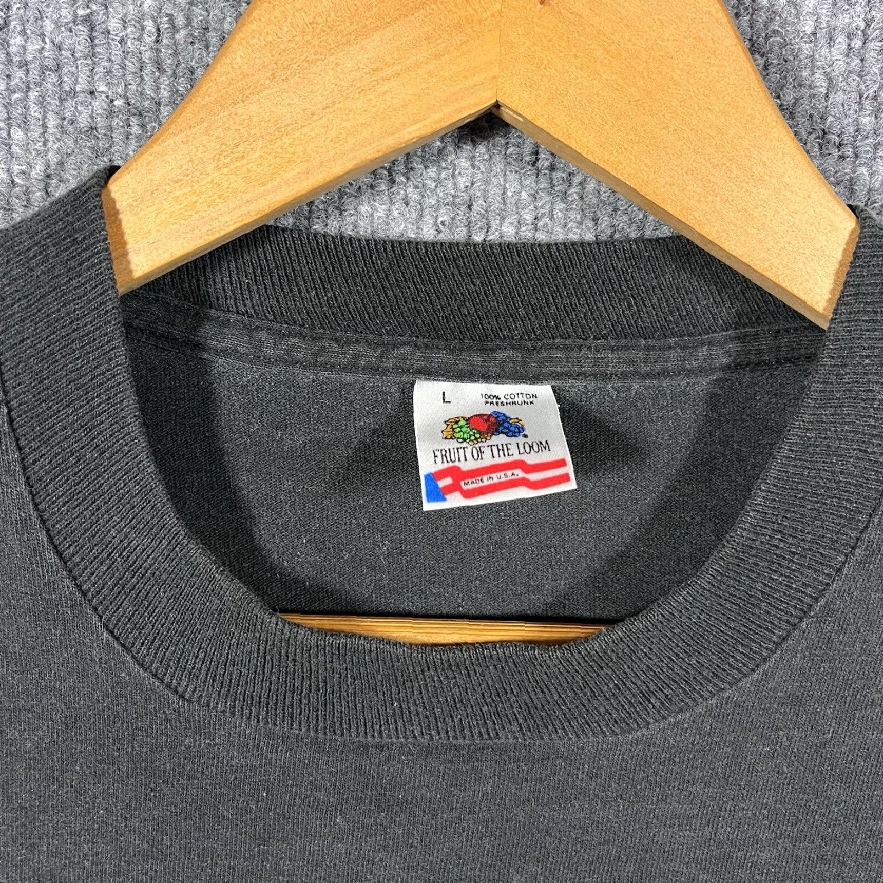 Fruit Of The Loom VINTAGE White Castle Slyder Pilot T-shirt Mens L Single Stitch 80s Made USA Size US L / EU 52-54 / 3 - 4 Thumbnail