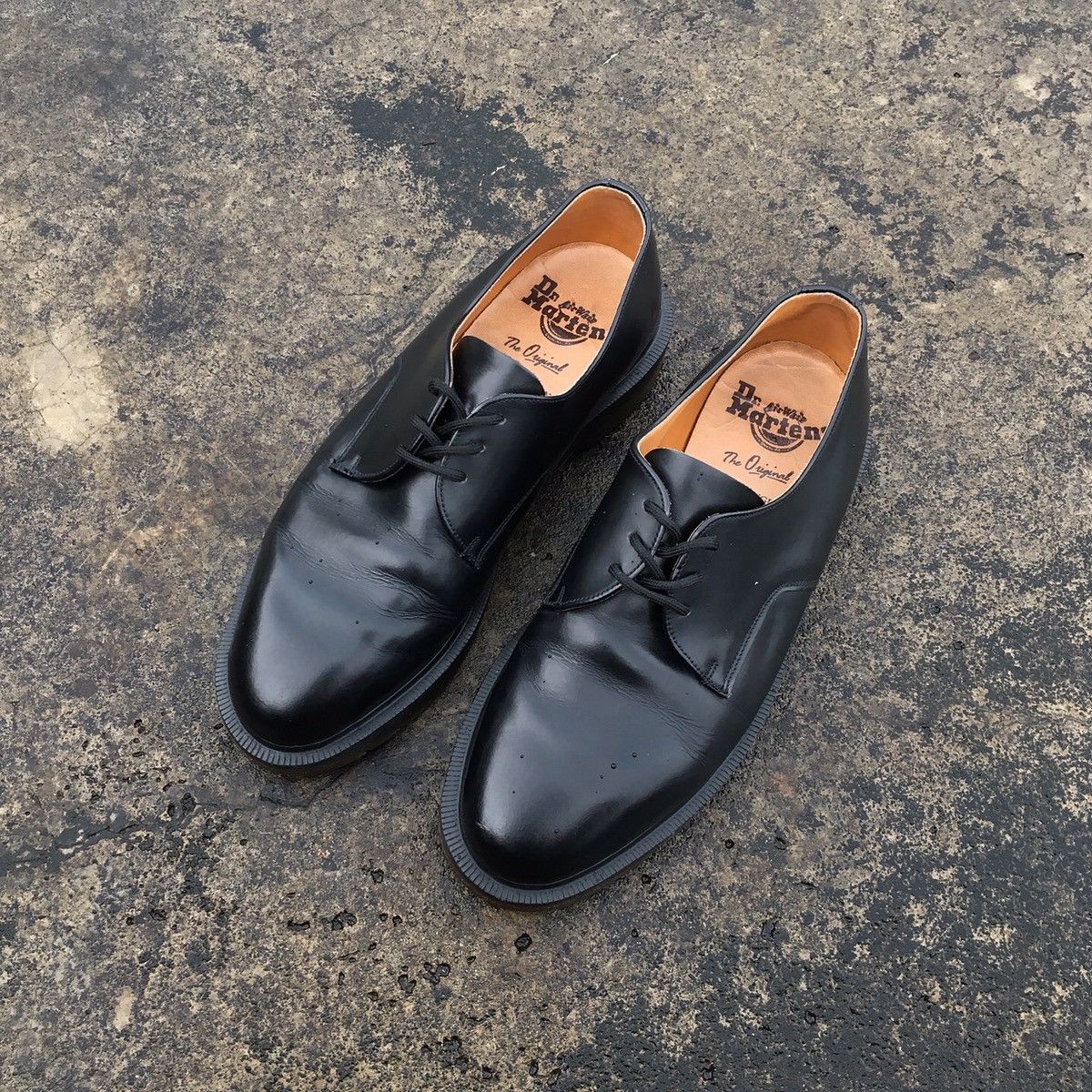 Dr. Martens 💥SOLD💥 Dr Martens MIE Vintage 1461 Black Size US 6 / EU 39 - 2 Thumbnail