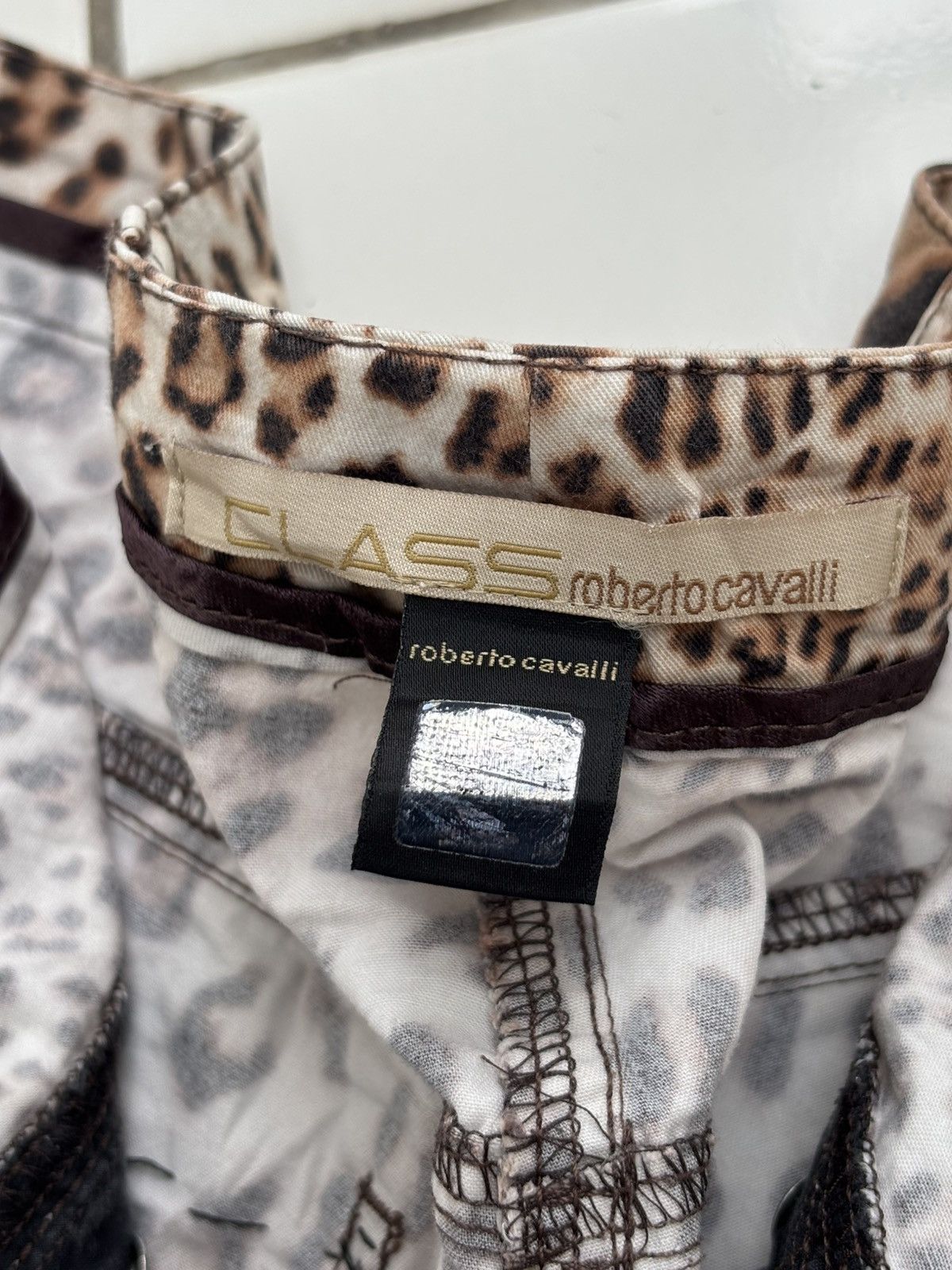 Roberto Cavalli Y2K Leopard Print Capri Pants Size 32" / US 10 / IT 46 - 5 Thumbnail