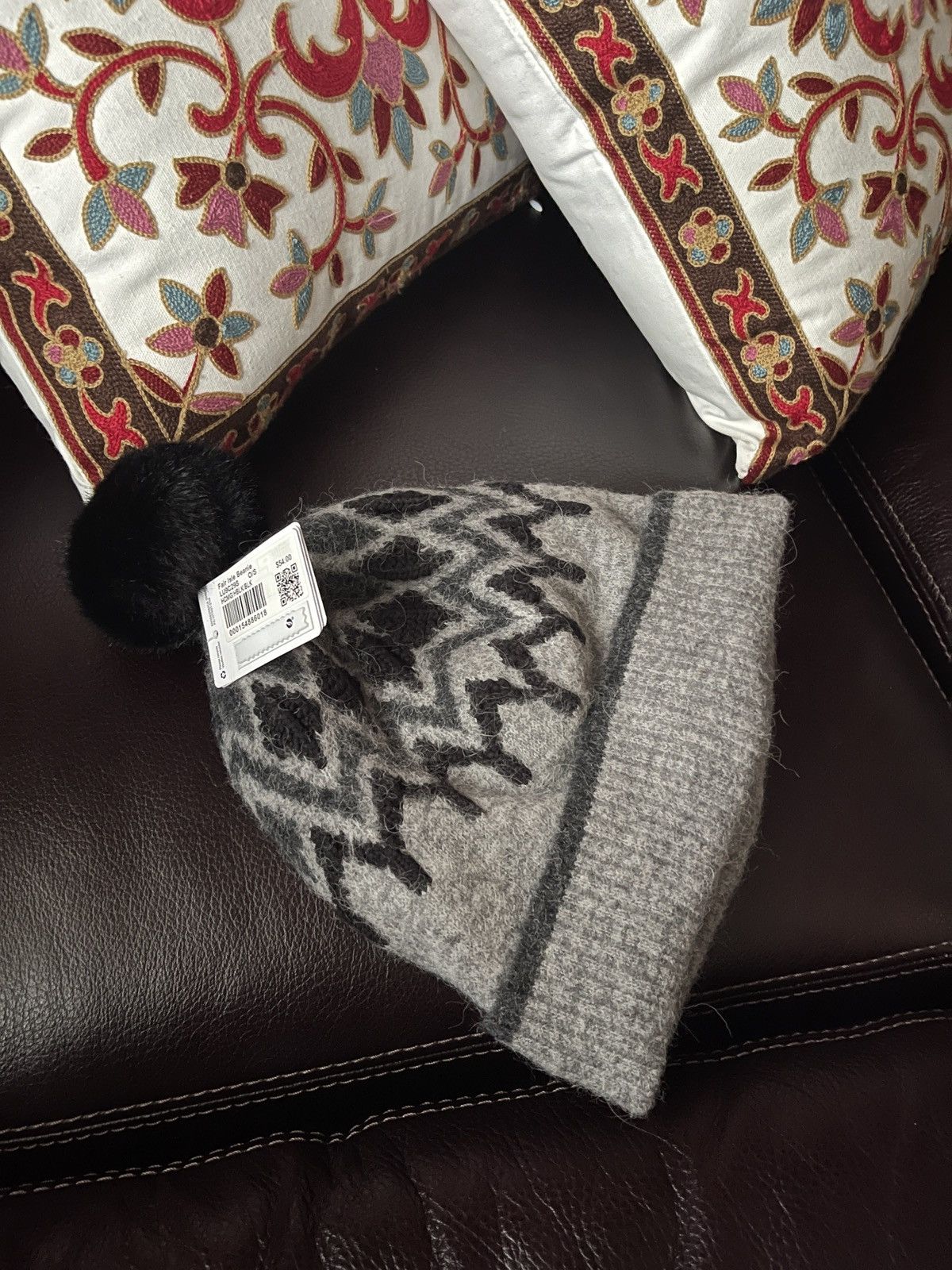 Lululemon Lululemon fair isle Knit Beanie one size color in black Size ONE SIZE - 7 Thumbnail
