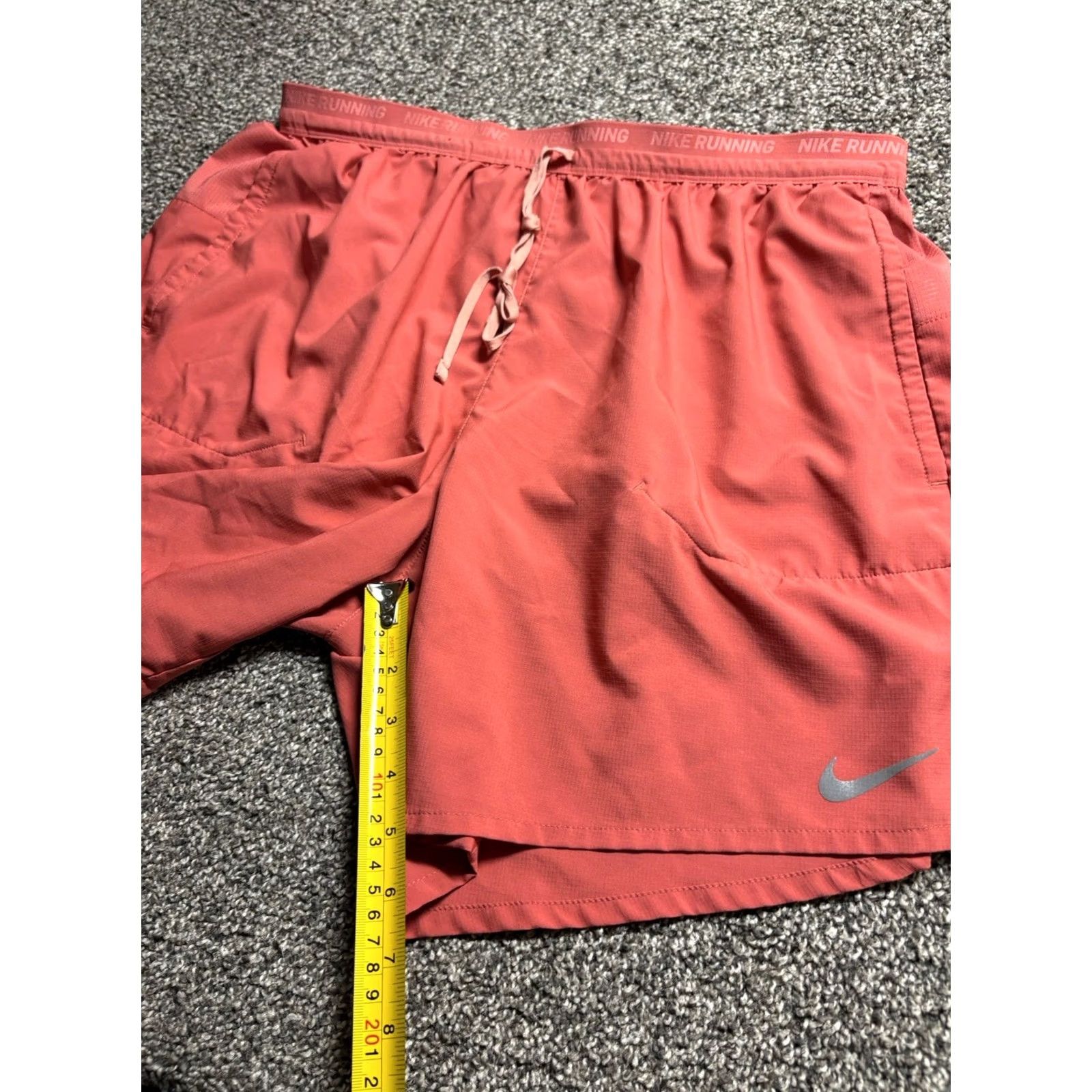 Nike Nike Stride Running Shorts Mens 2XL Pink Dri-FIT Unlined Gym 6” Inseam DM4759 Size US 39 - 4 Thumbnail
