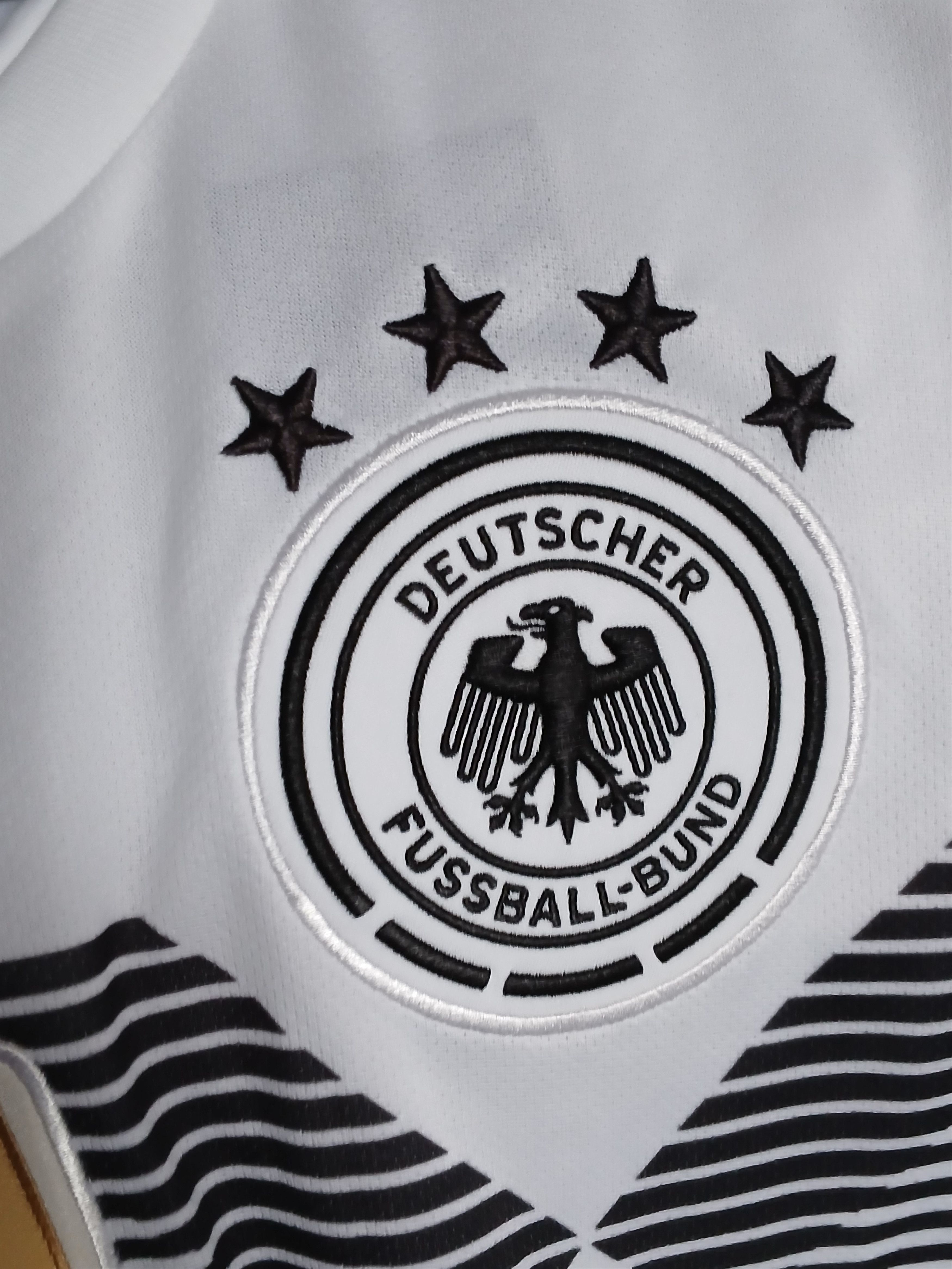 Adidas New Germany National Football Team 18/19 Home Jersey T-Shirt Size US S / EU 44-46 / 1 - 6 Thumbnail