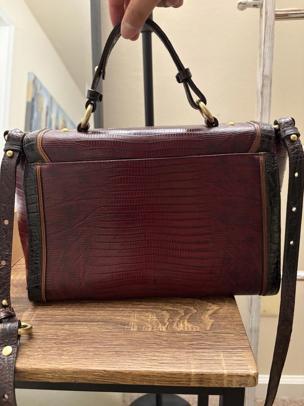 BRAHMIN Brahmin Red Leather Croc Print Buckle Flap Shoulder Handbag Size ONE SIZE - 5 Thumbnail